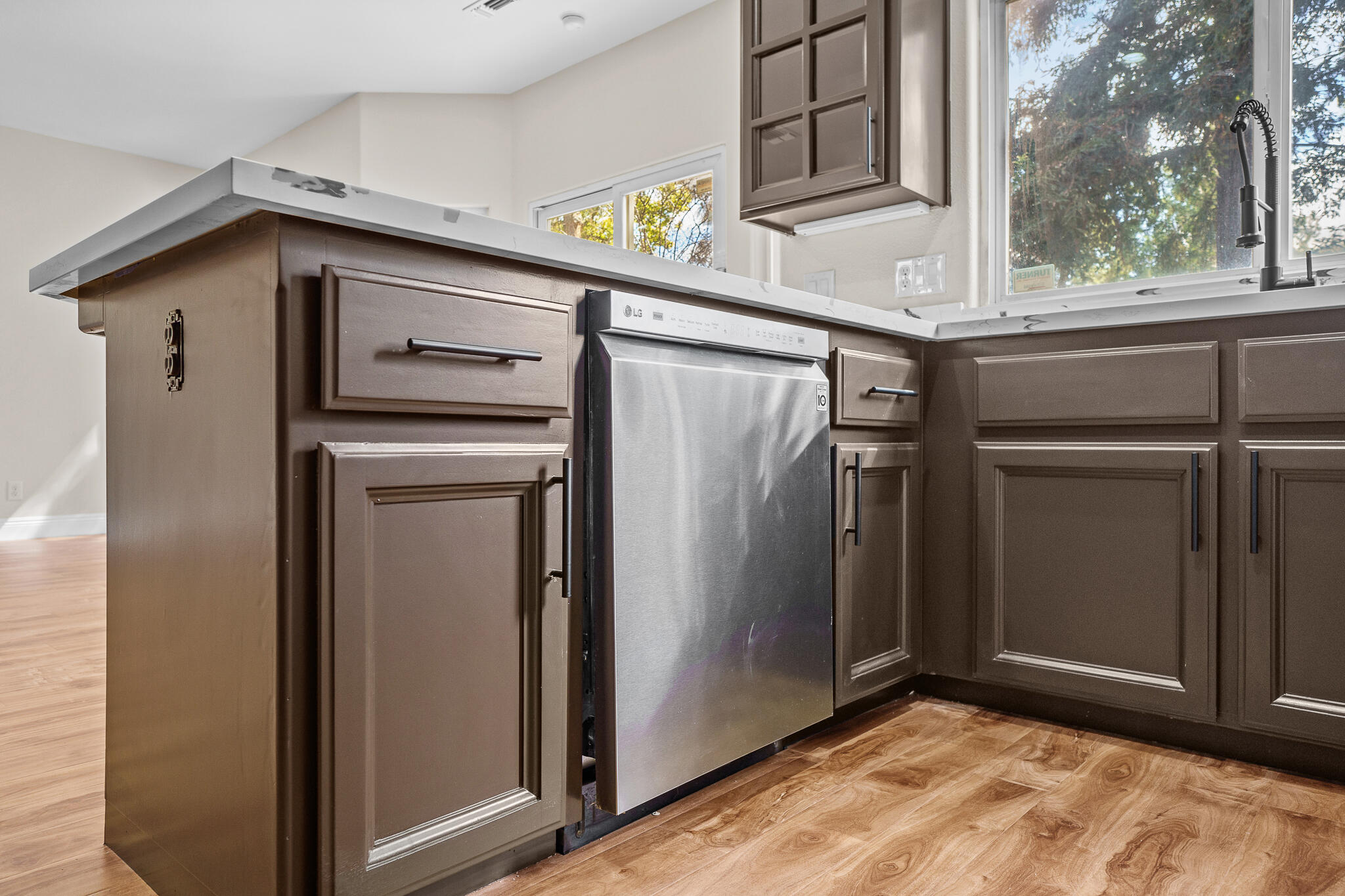 2669 E Sean Ave, Fresno, CA 93720