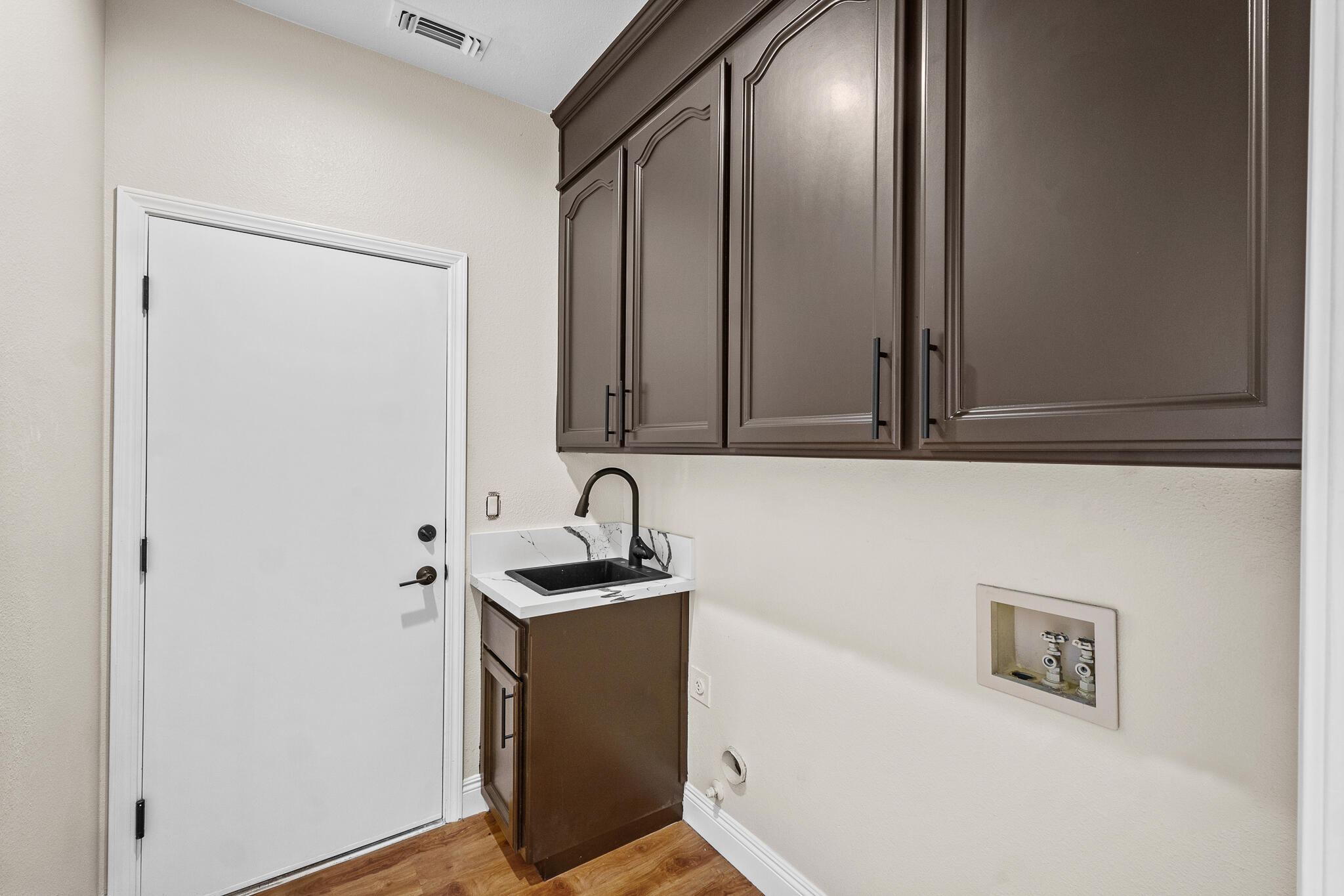 2669 E Sean Ave, Fresno, CA 93720