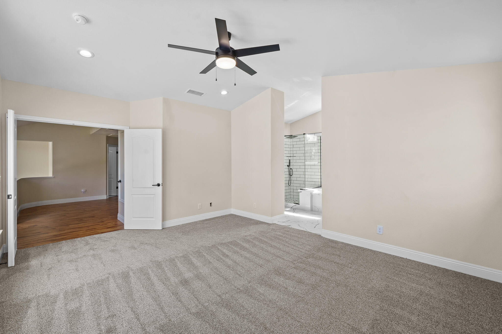 2669 E Sean Ave, Fresno, CA 93720