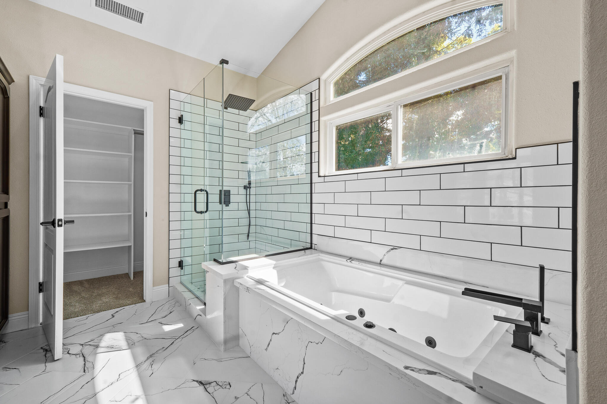 2669 E Sean Ave, Fresno, CA 93720