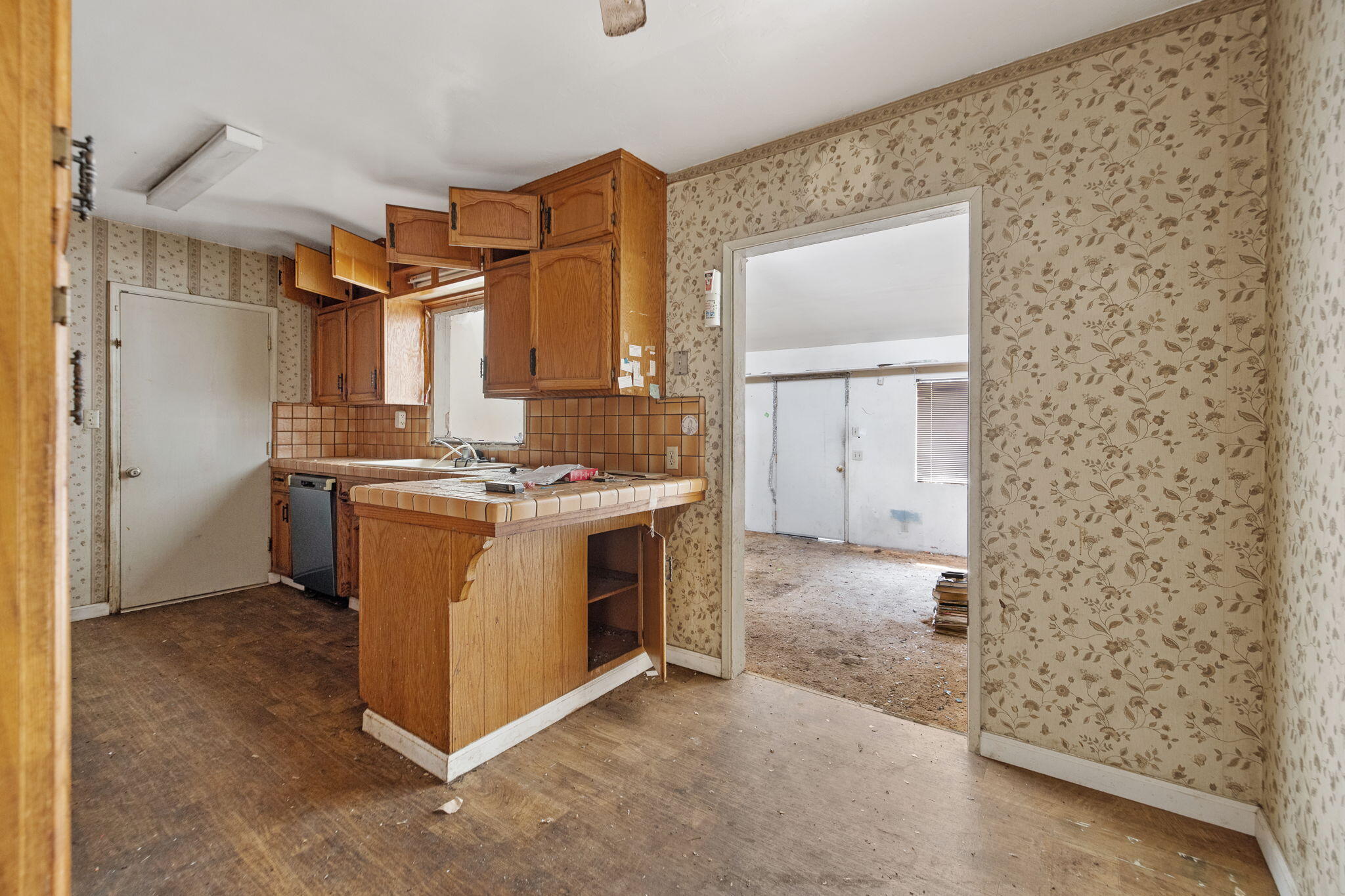 1019 E Laurel Ave, Visalia, CA 93292