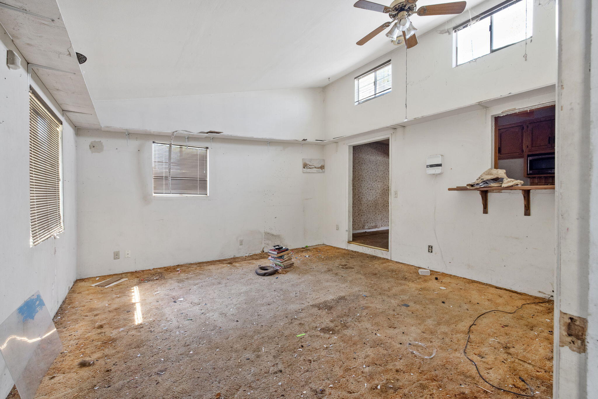 1019 E Laurel Ave, Visalia, CA 93292