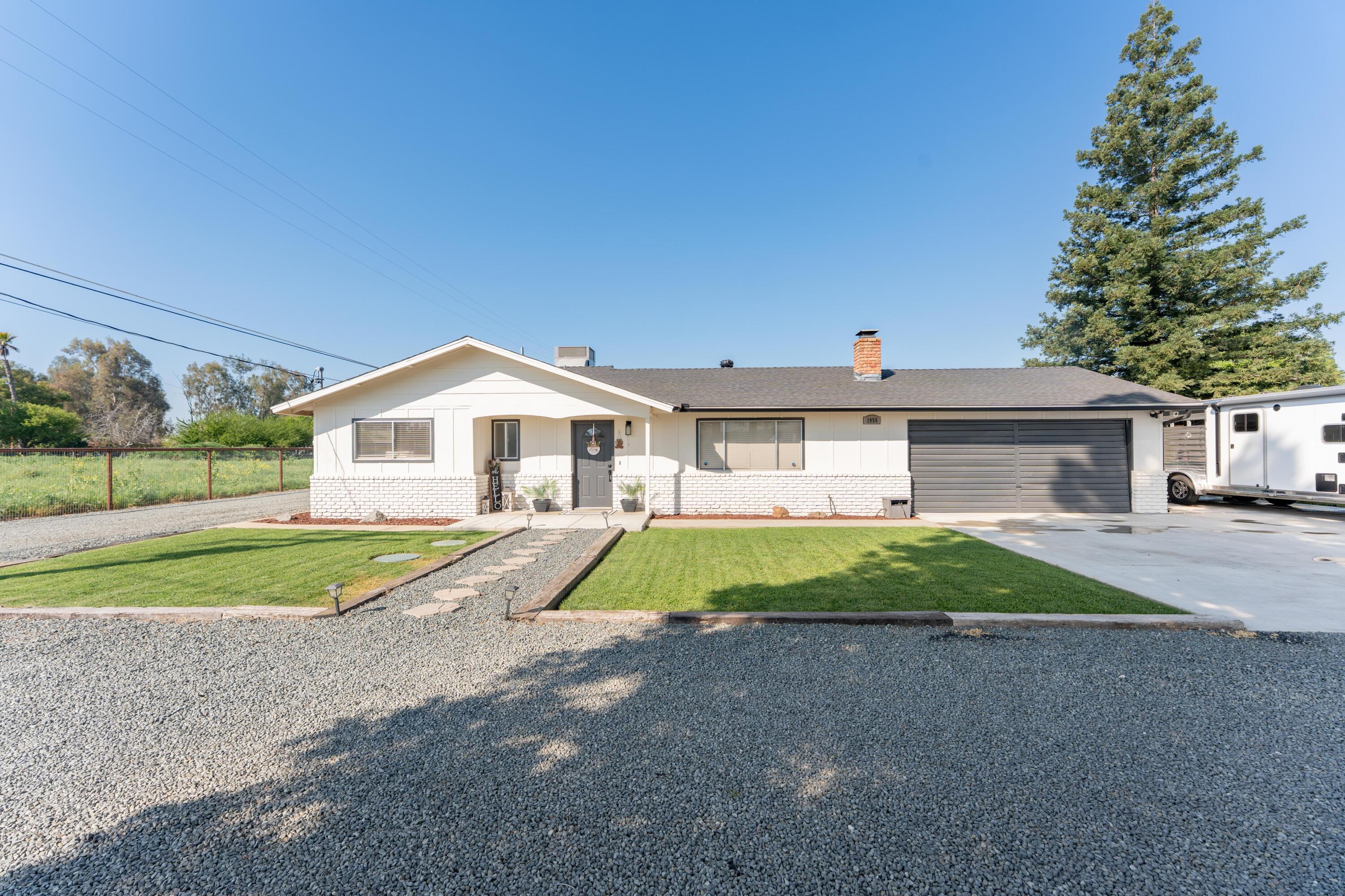 1955 N Westwood St, Porterville, CA 93257