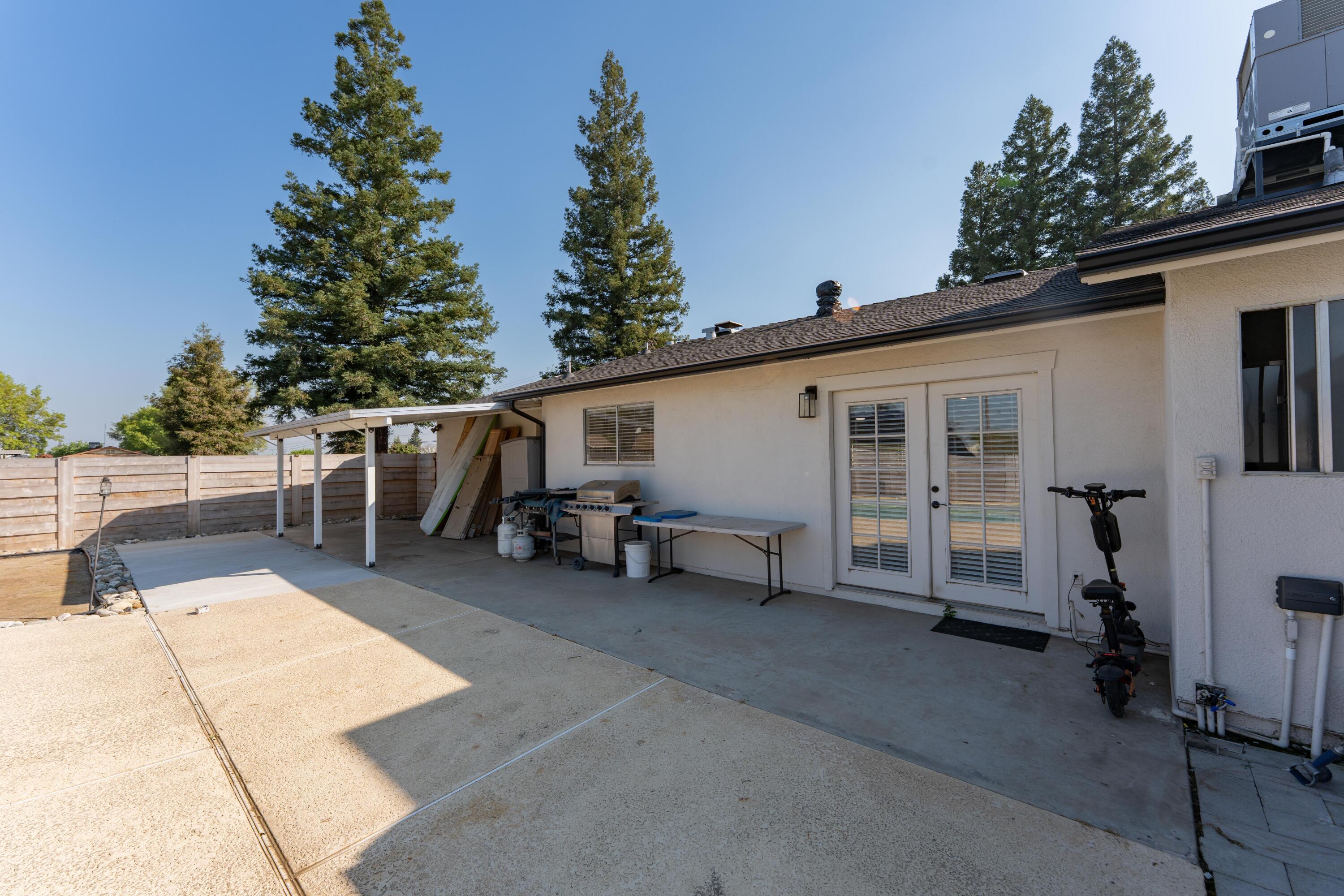 1955 N Westwood St, Porterville, CA 93257