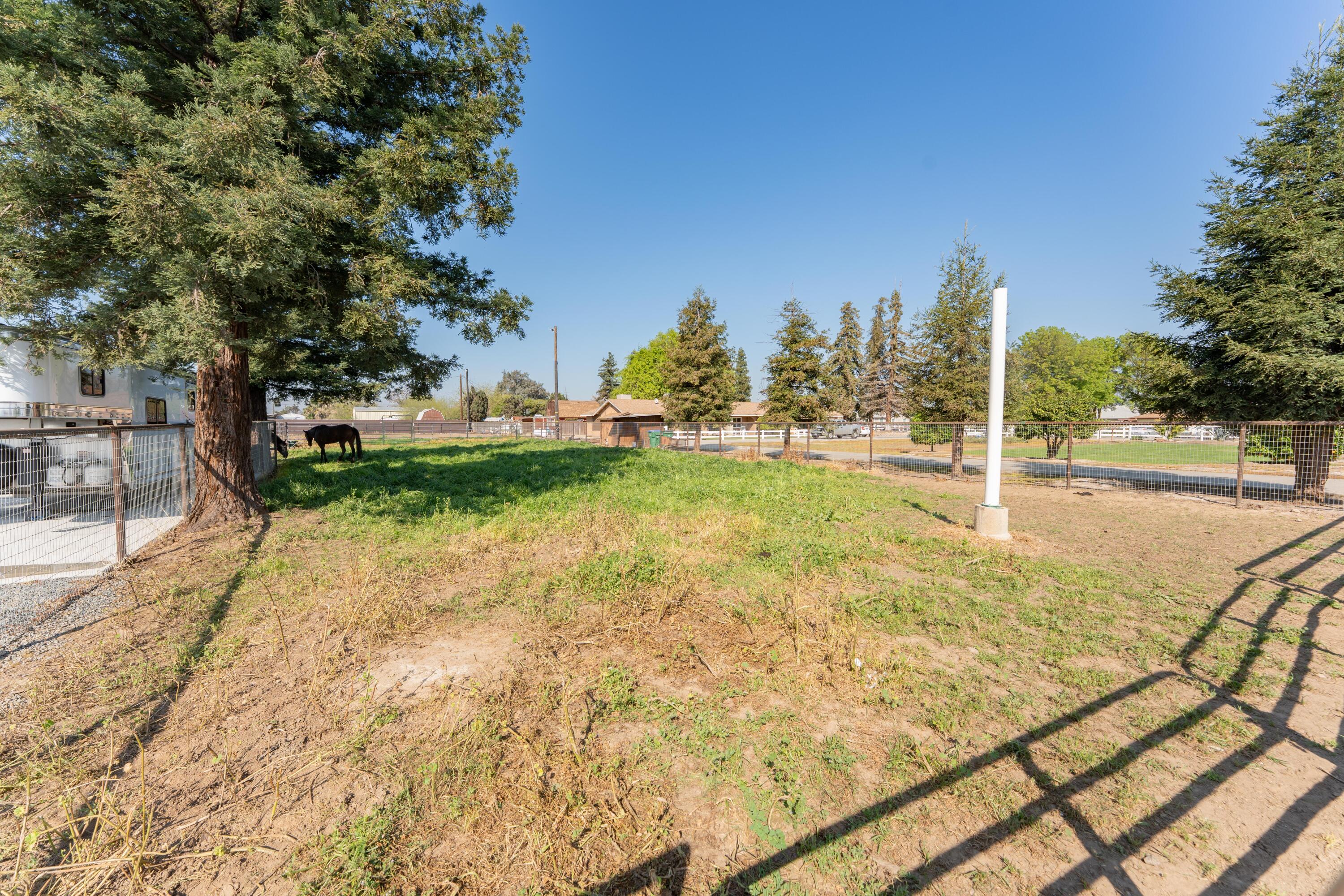 1955 N Westwood St, Porterville, CA 93257