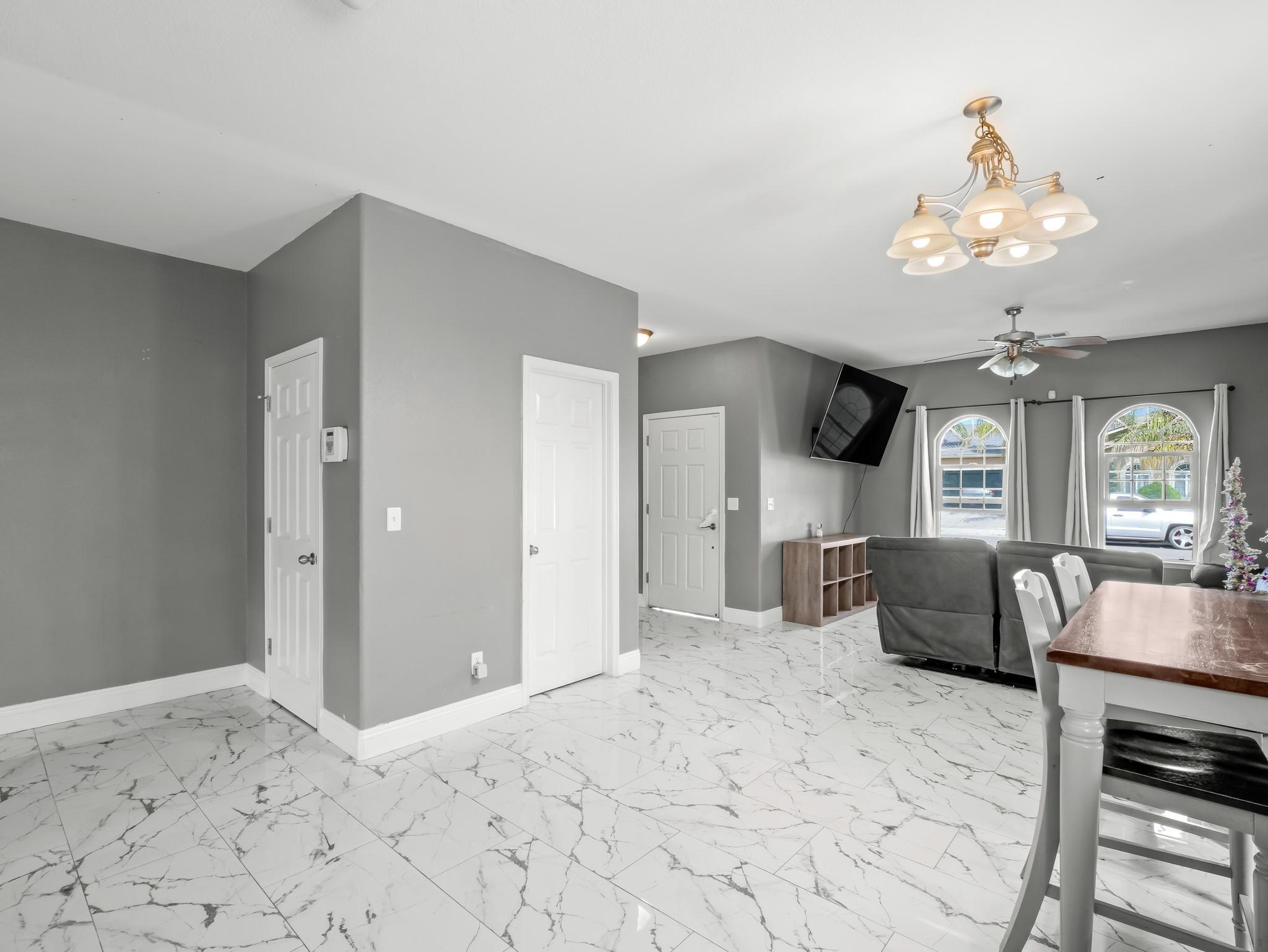 337 Ramona St, Orange Cove, CA 93646