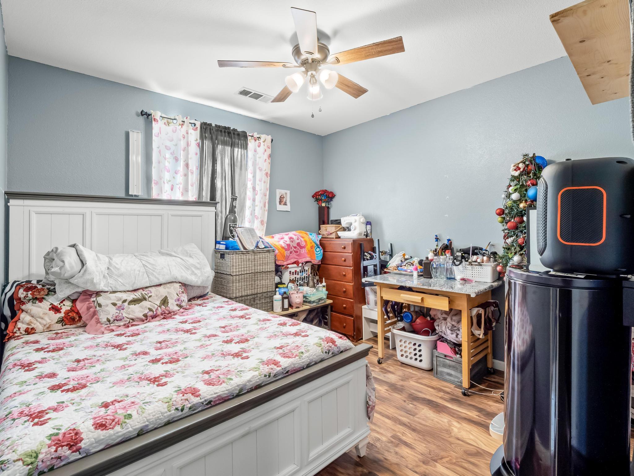 337 Ramona St, Orange Cove, CA 93646