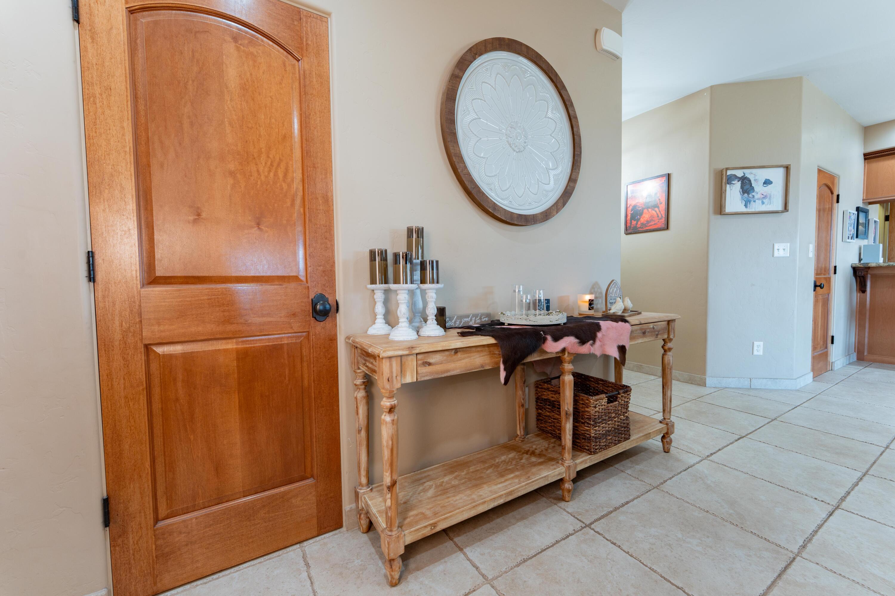 936 N Red Oak St, Porterville, CA 93257