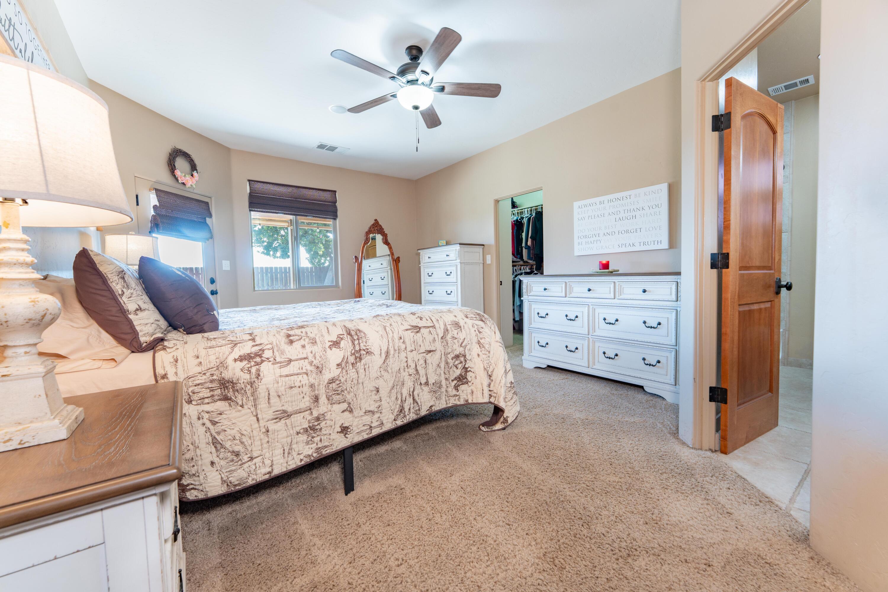 936 N Red Oak St, Porterville, CA 93257