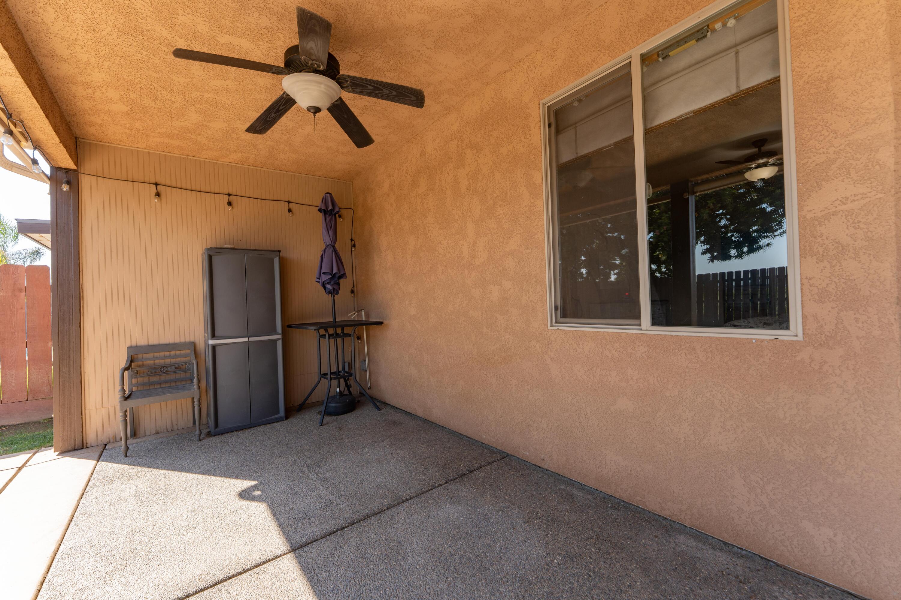 936 N Red Oak St, Porterville, CA 93257