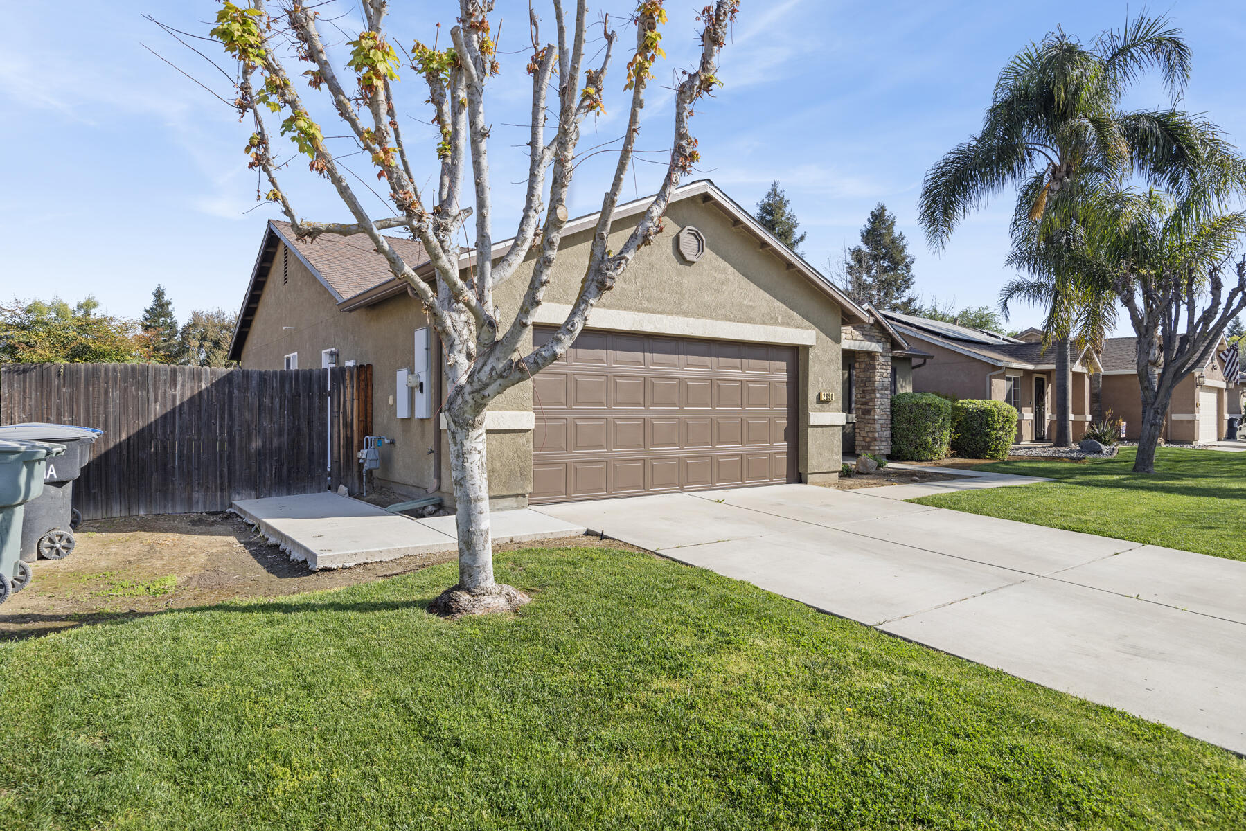 2650 W Sedona Ave, Visalia, CA 93291