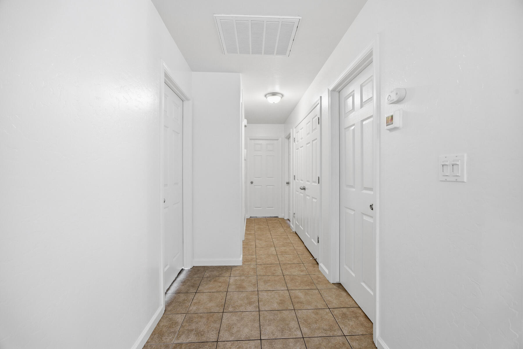 2650 W Sedona Ave, Visalia, CA 93291