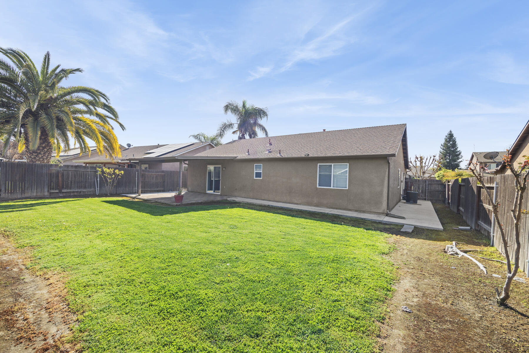 2650 W Sedona Ave, Visalia, CA 93291