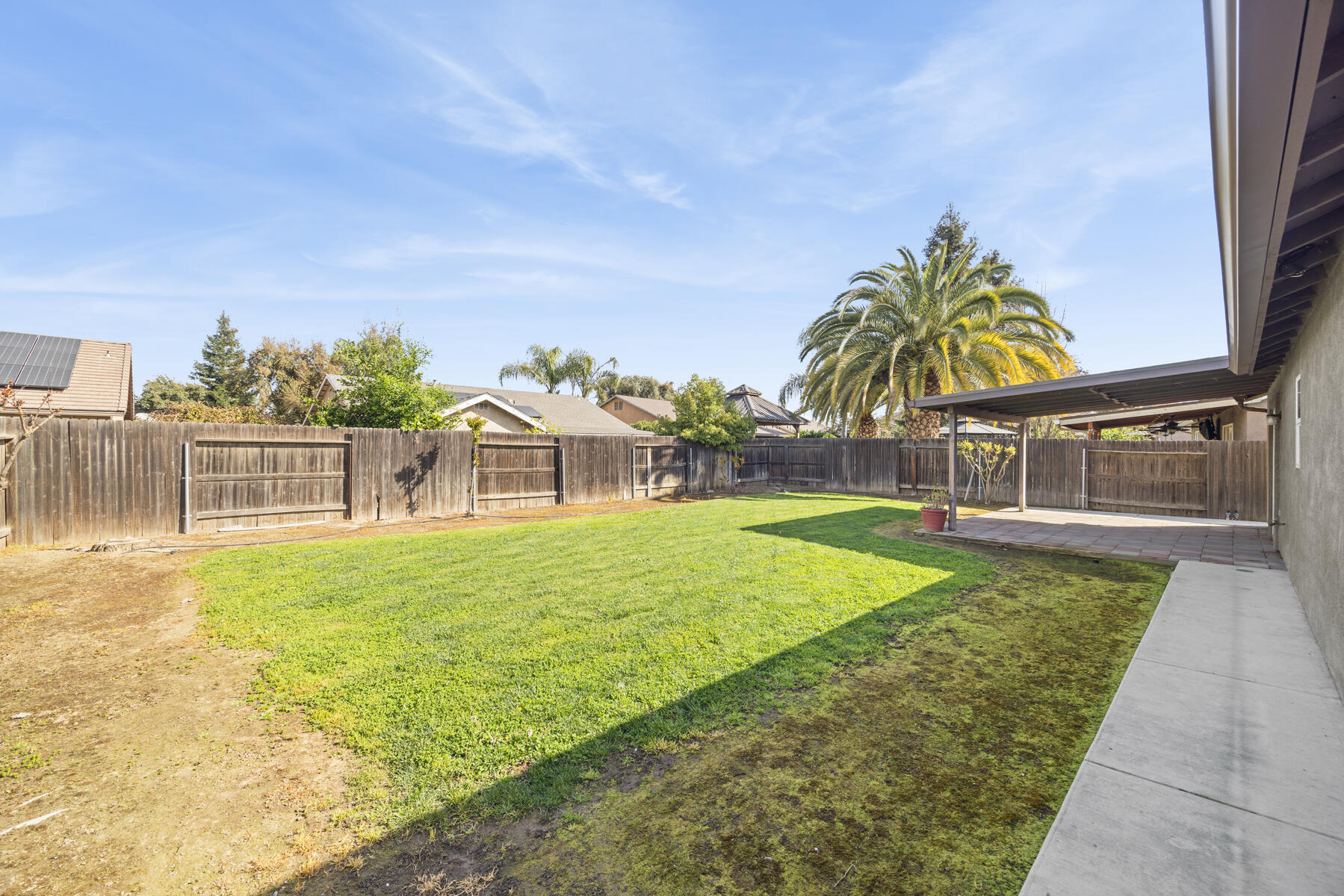 2650 W Sedona Ave, Visalia, CA 93291