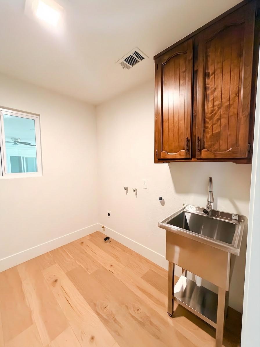 4303 W Hurley Ave, Visalia, CA 93291