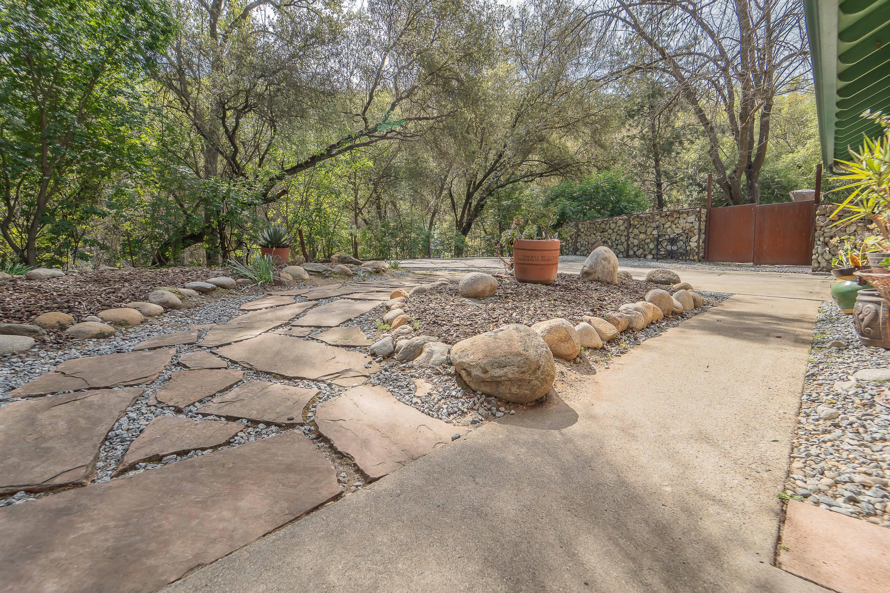 43043 South Fork Dr, Three Rivers, CA 93271