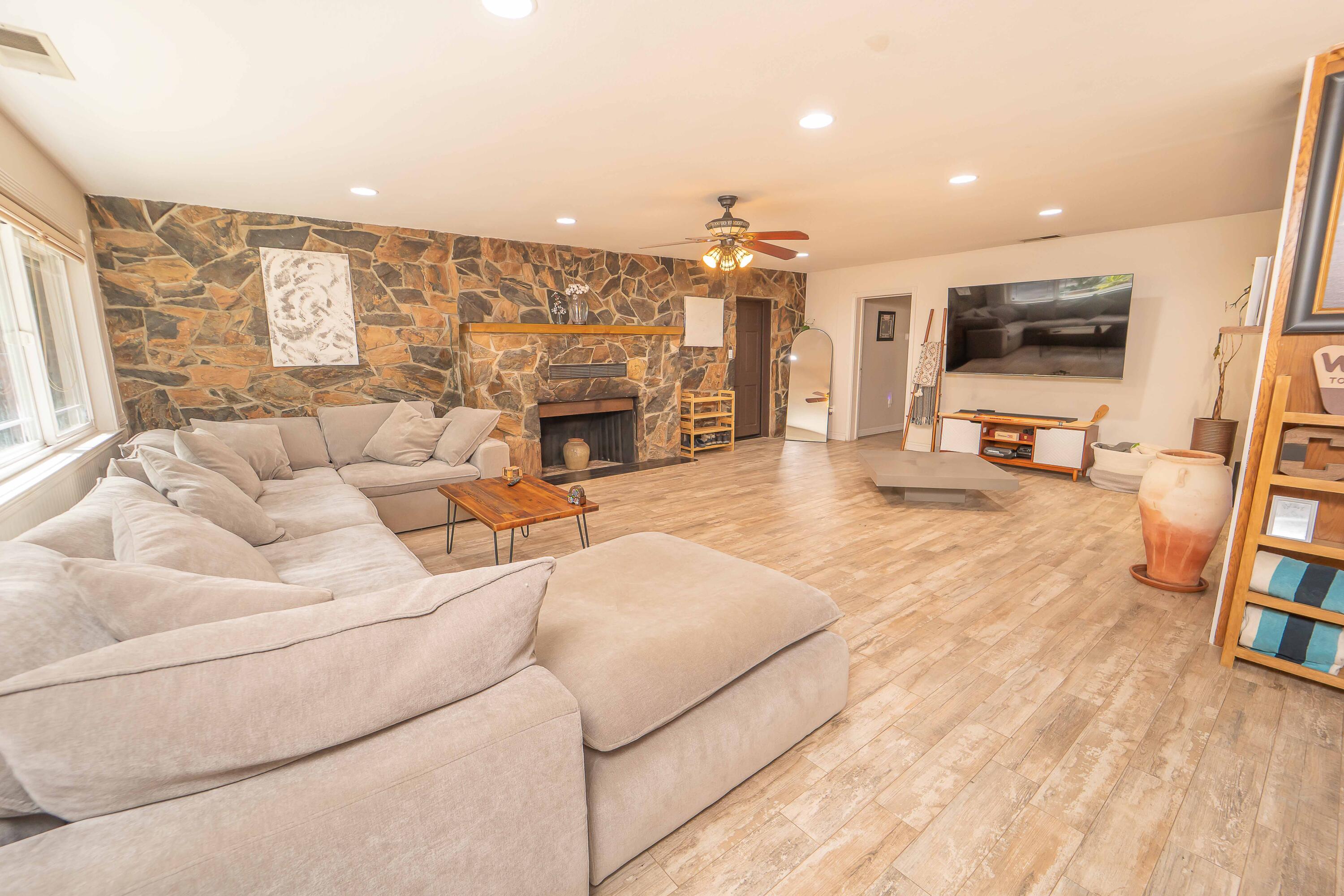 43043 South Fork Dr, Three Rivers, CA 93271