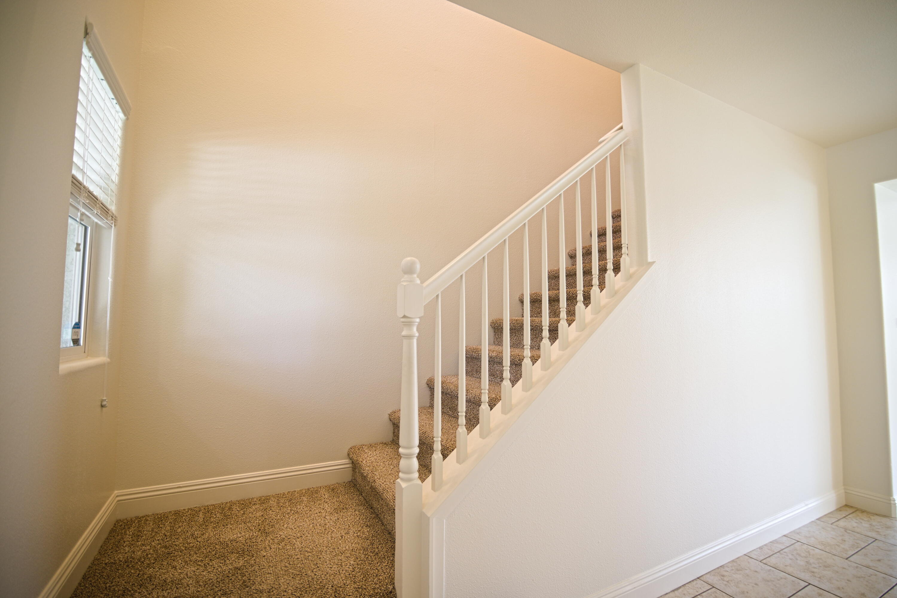 2160 N Stokes Ct, Visalia, CA 93291