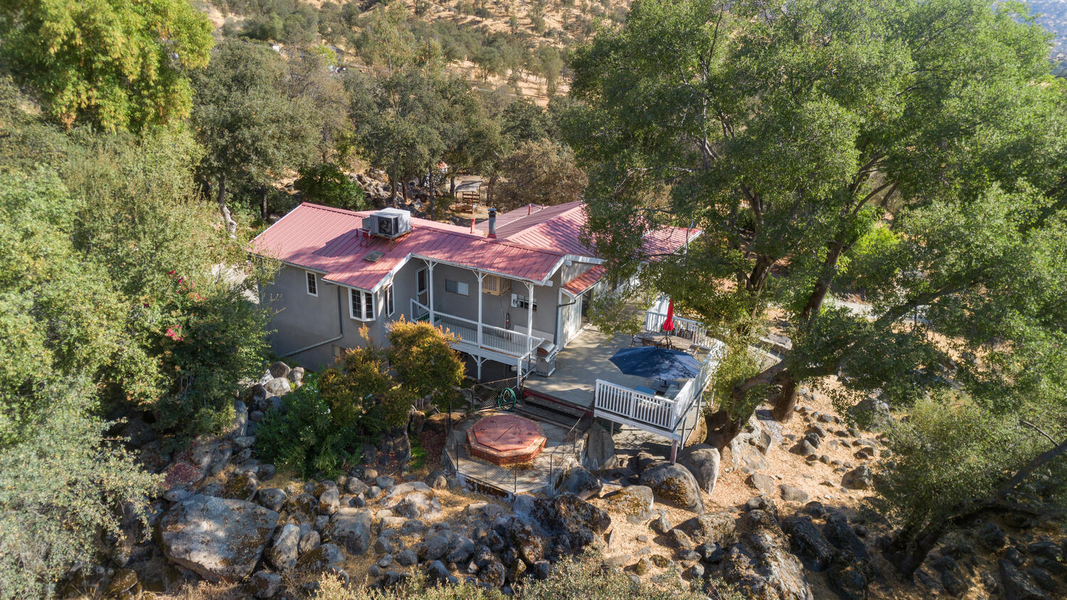 43157 Redstone Ln, Three Rivers, CA 93271