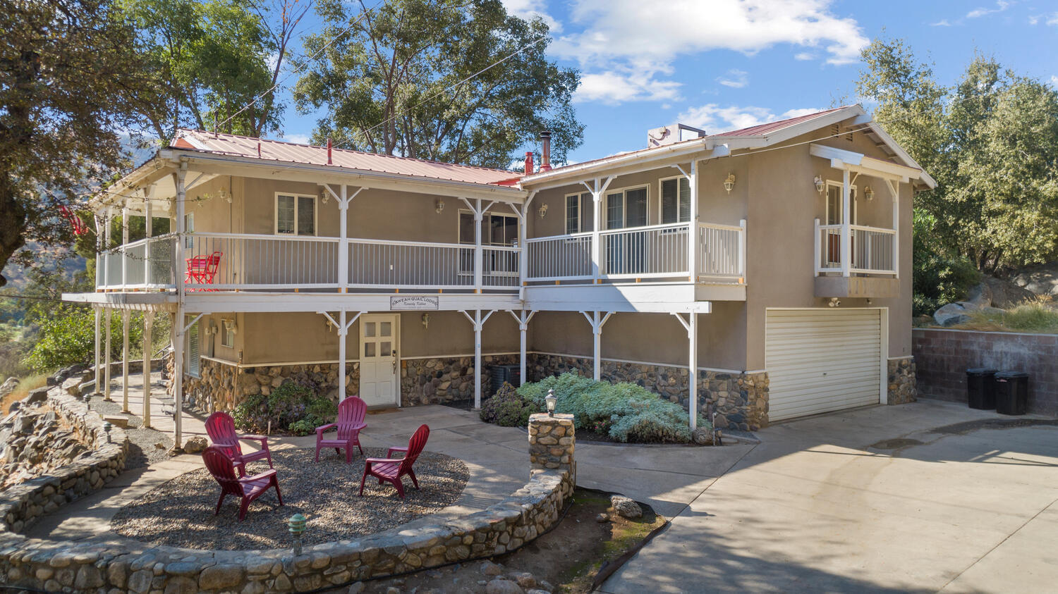 43157 Redstone Ln, Three Rivers, CA 93271