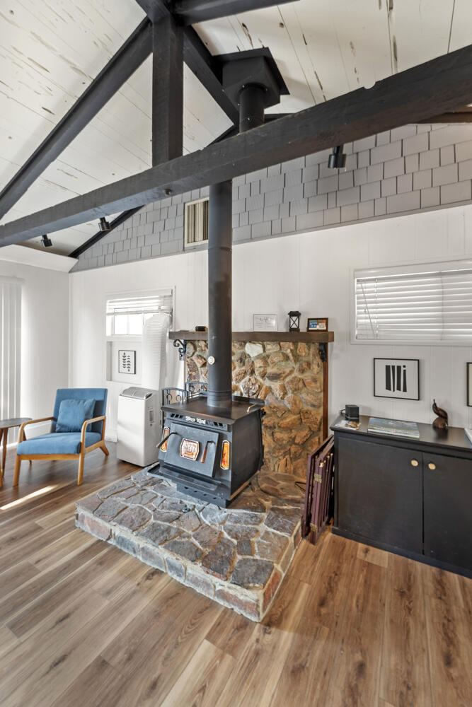 43157 Redstone Ln, Three Rivers, CA 93271