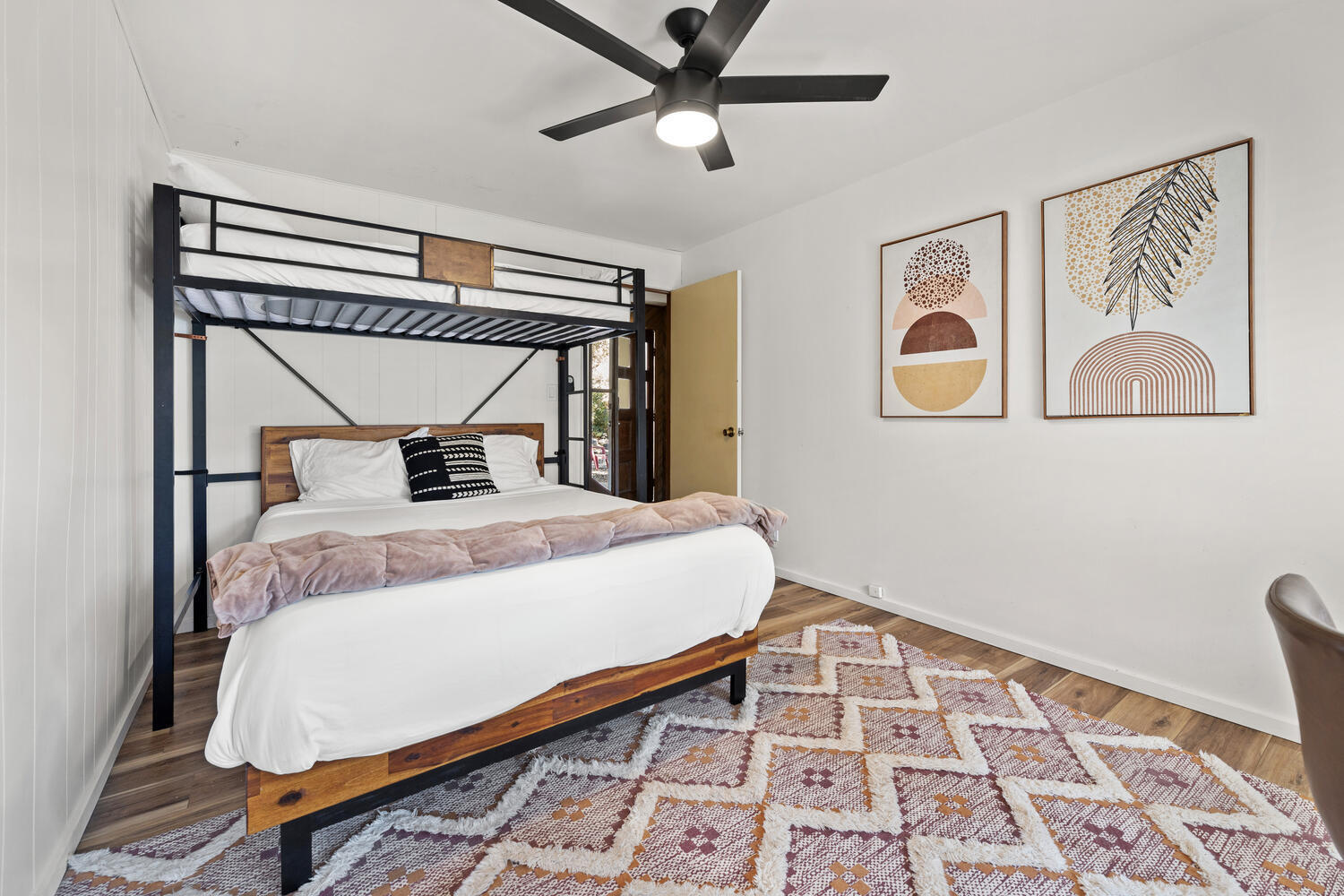 43157 Redstone Ln, Three Rivers, CA 93271