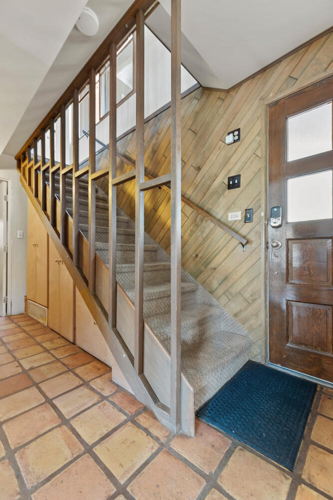 43157 Redstone Ln, Three Rivers, CA 93271