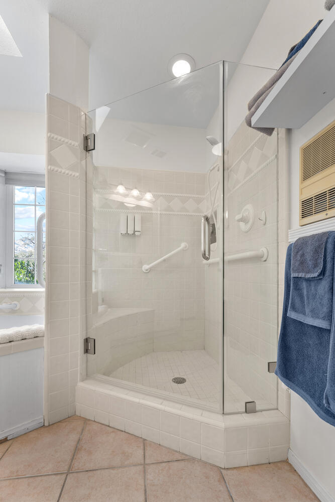 43157 Redstone Ln, Three Rivers, CA 93271