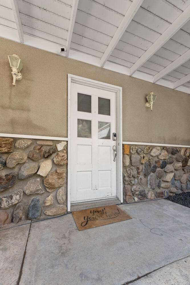 43157 Redstone Ln, Three Rivers, CA 93271