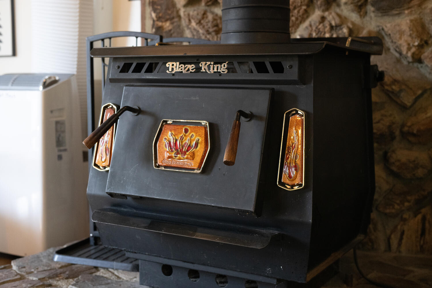 43157 Redstone Ln, Three Rivers, CA 93271