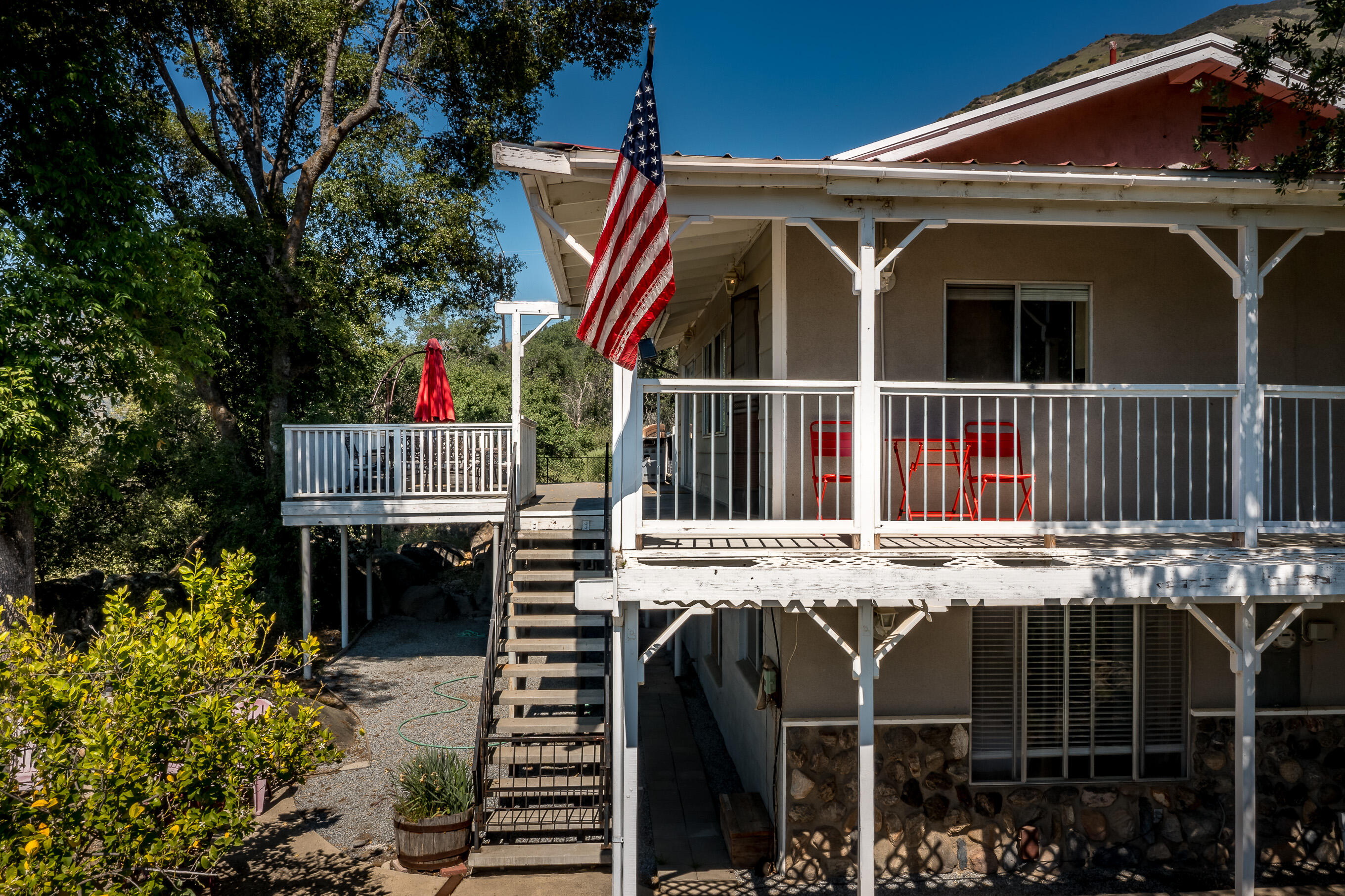 43157 Redstone Ln, Three Rivers, CA 93271