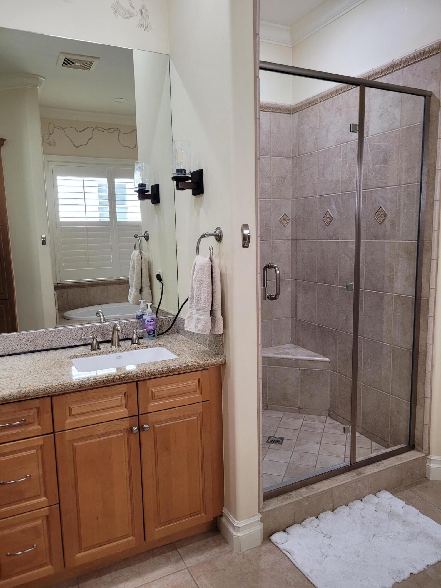 5411 W Mission Ave, Visalia, CA 93277