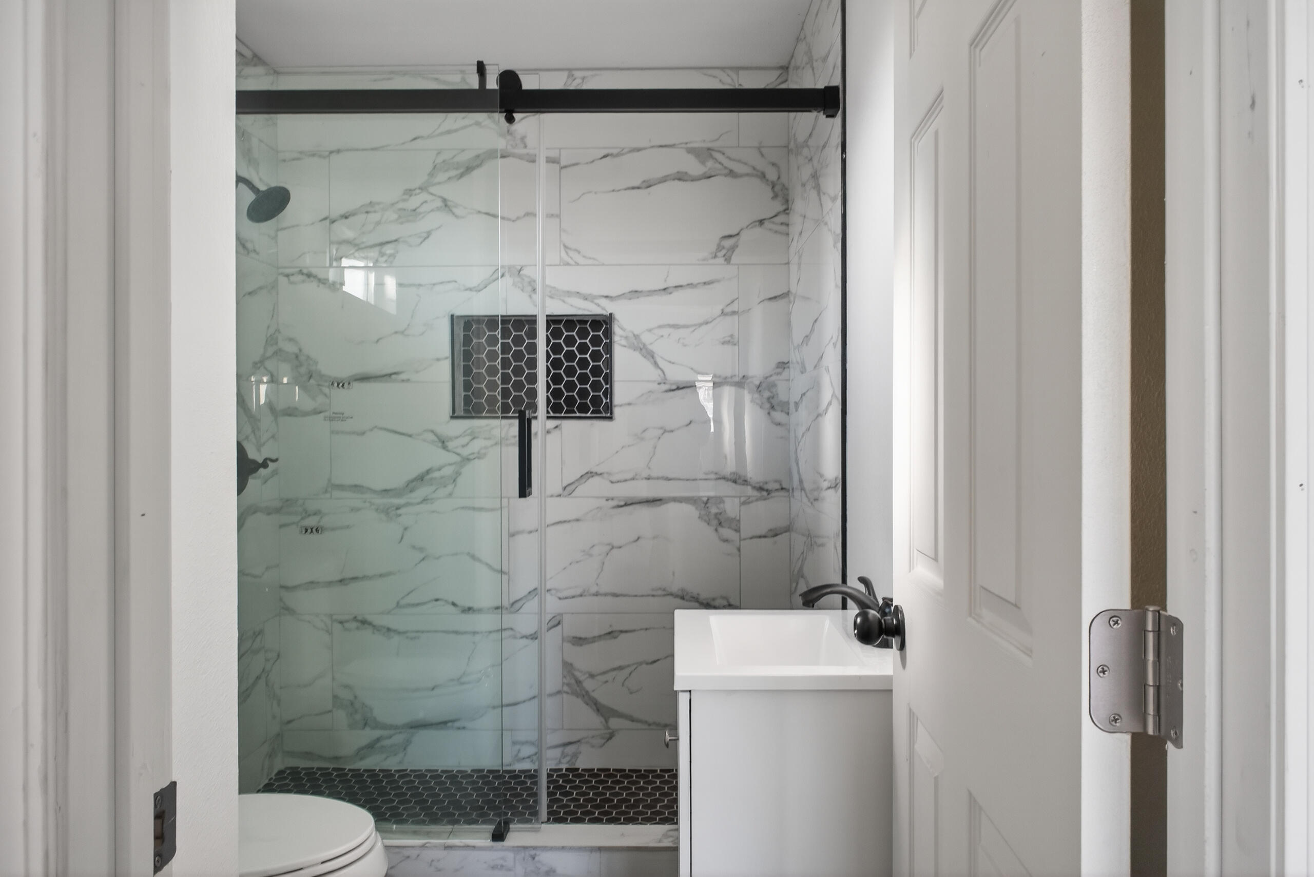 19248 Ave 145, Porterville, CA 93257