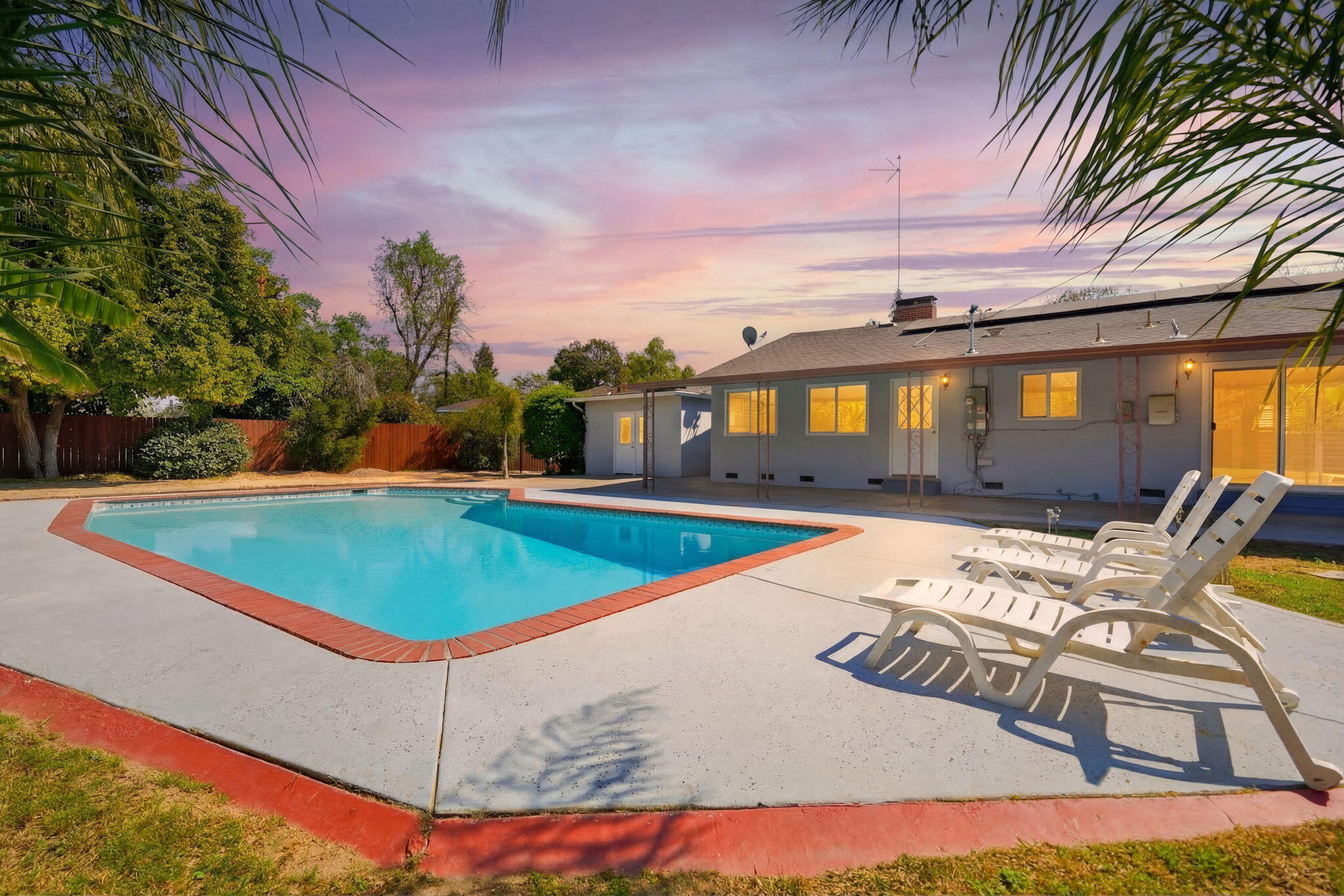 2832 W Sue Ave, Visalia, CA 93277