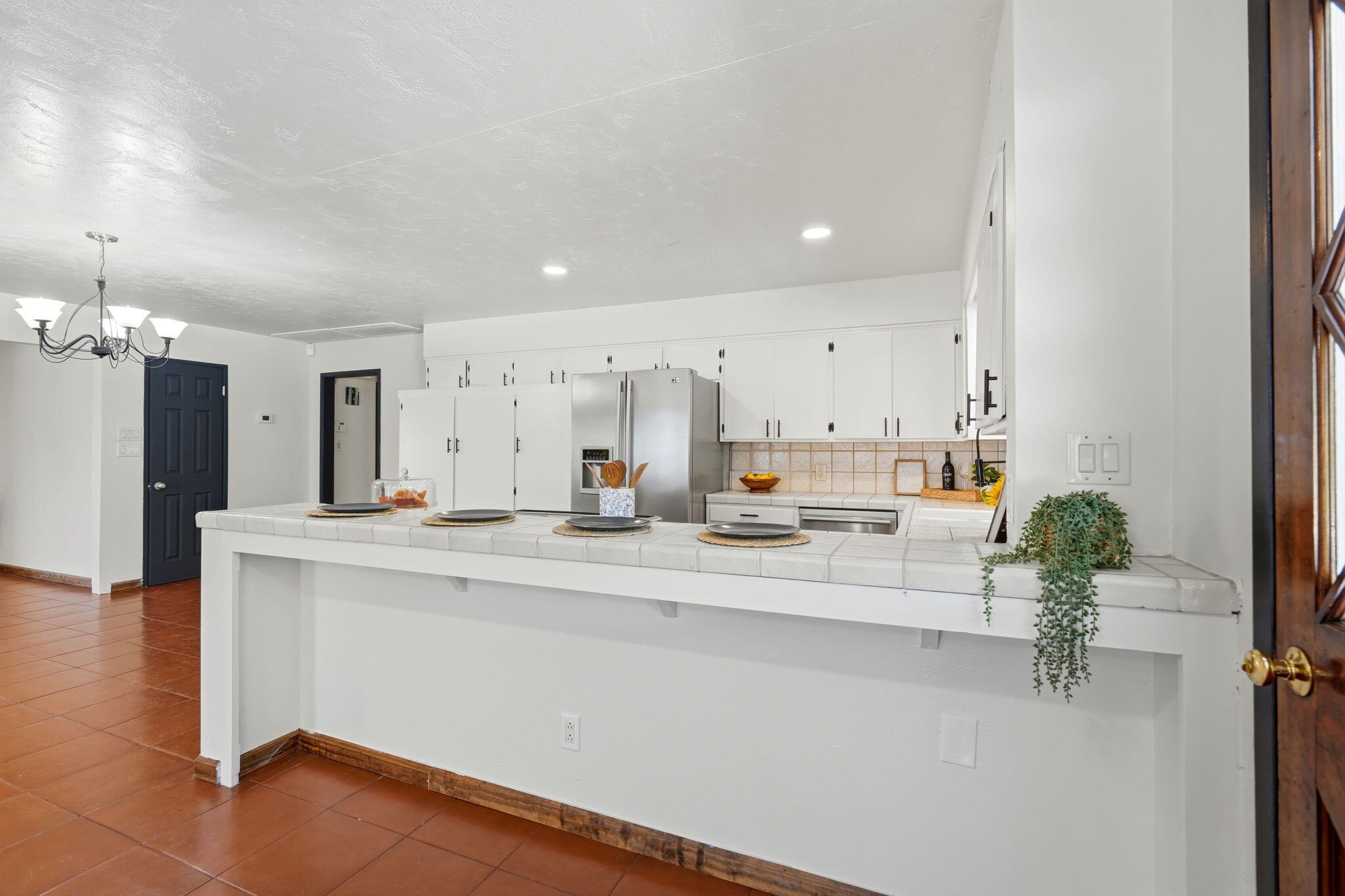 2832 W Sue Ave, Visalia, CA 93277