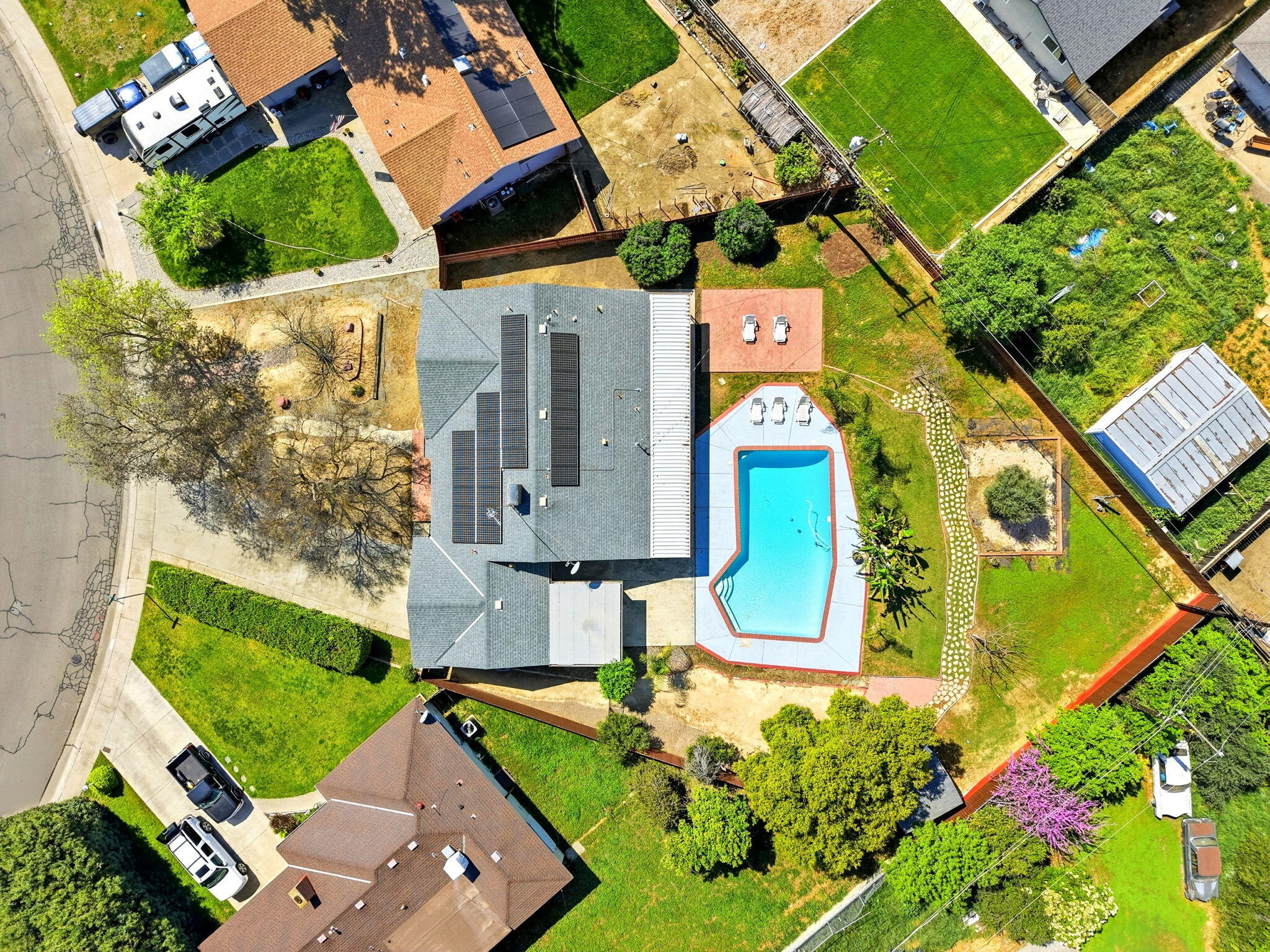 2832 W Sue Ave, Visalia, CA 93277