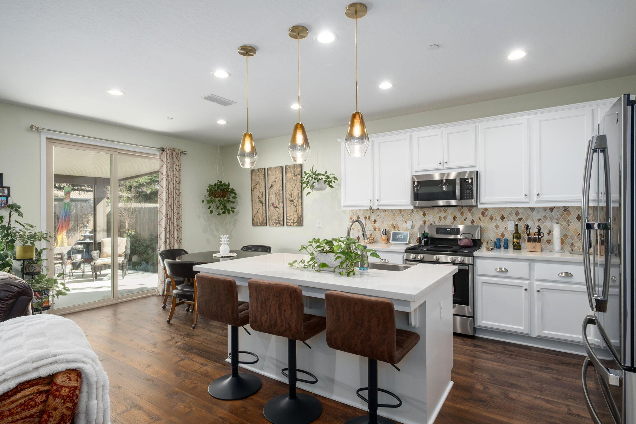 3132 S Kennedy St, Visalia, CA 93292