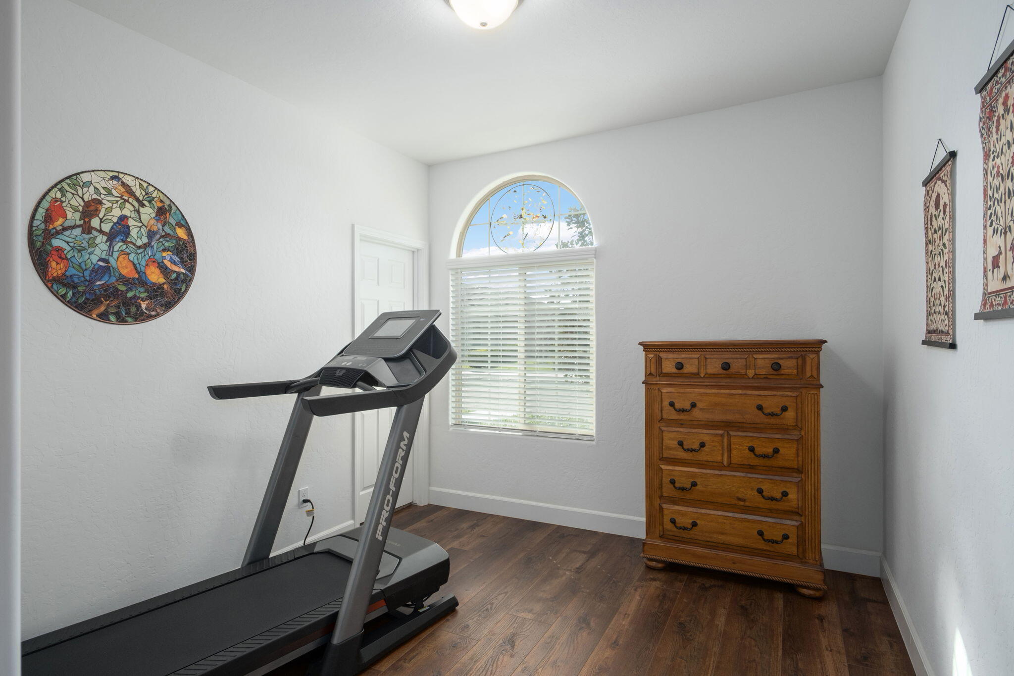 3132 S Kennedy St, Visalia, CA 93292