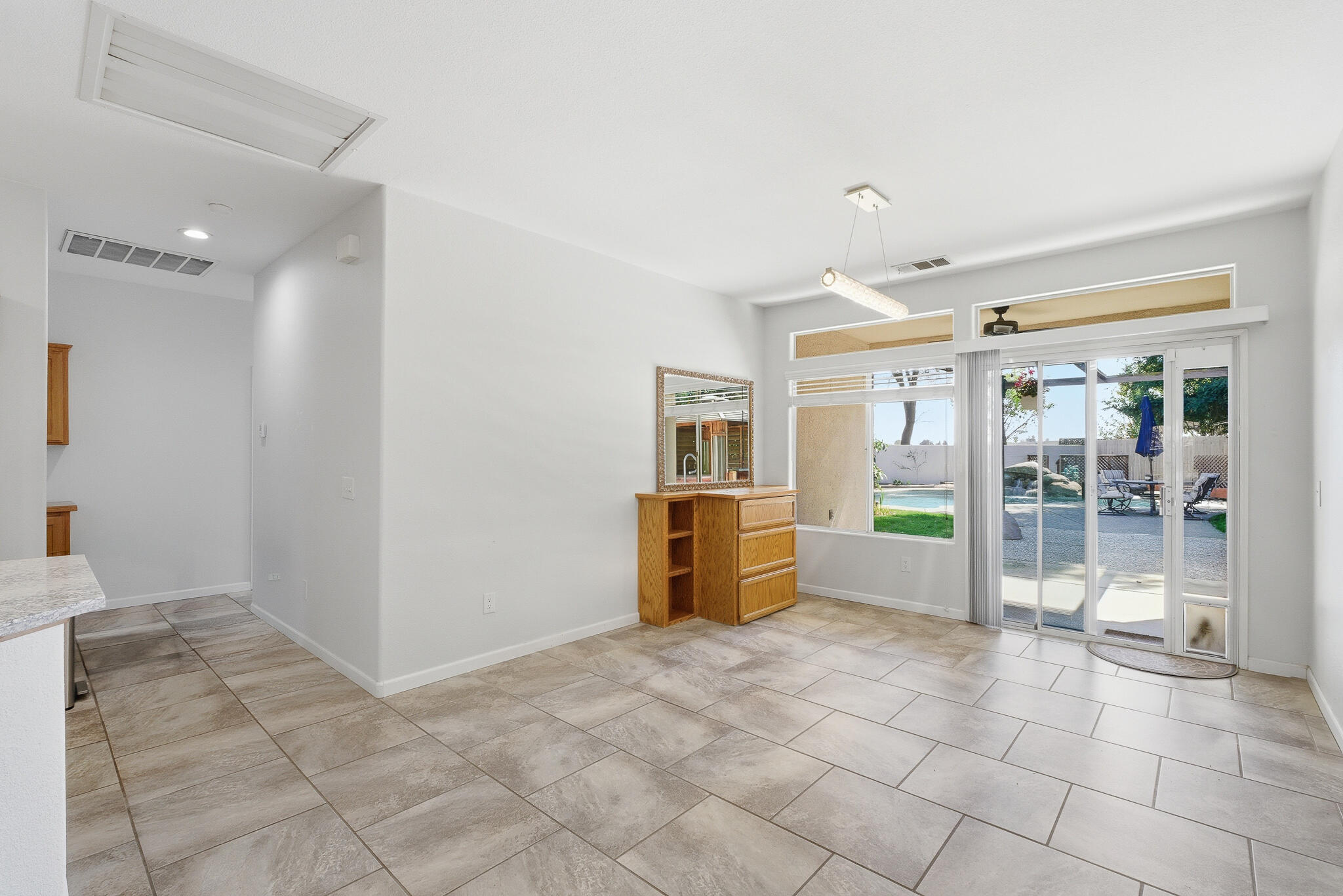 4111 W Redding Ave, Visalia, CA 93277