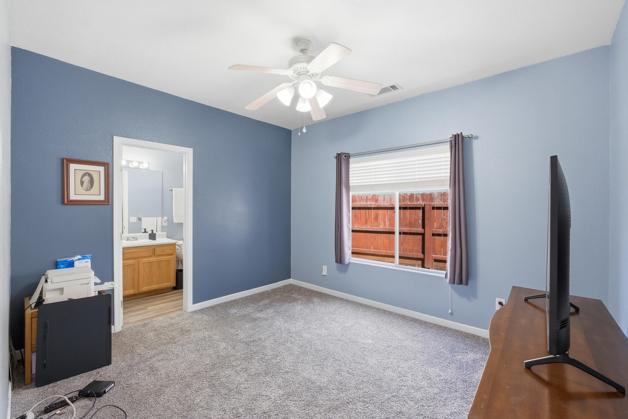 4111 W Redding Ave, Visalia, CA 93277