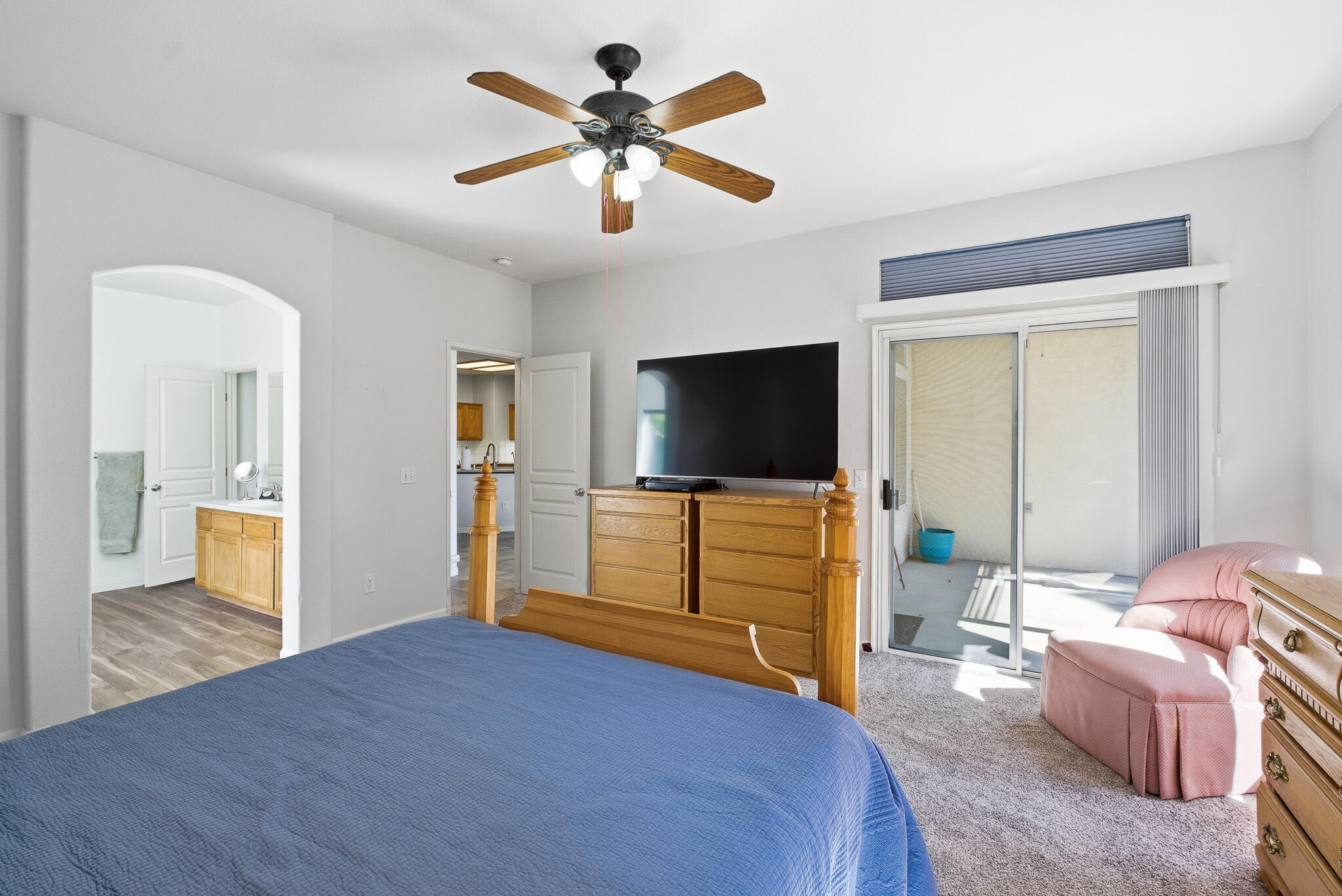 4111 W Redding Ave, Visalia, CA 93277