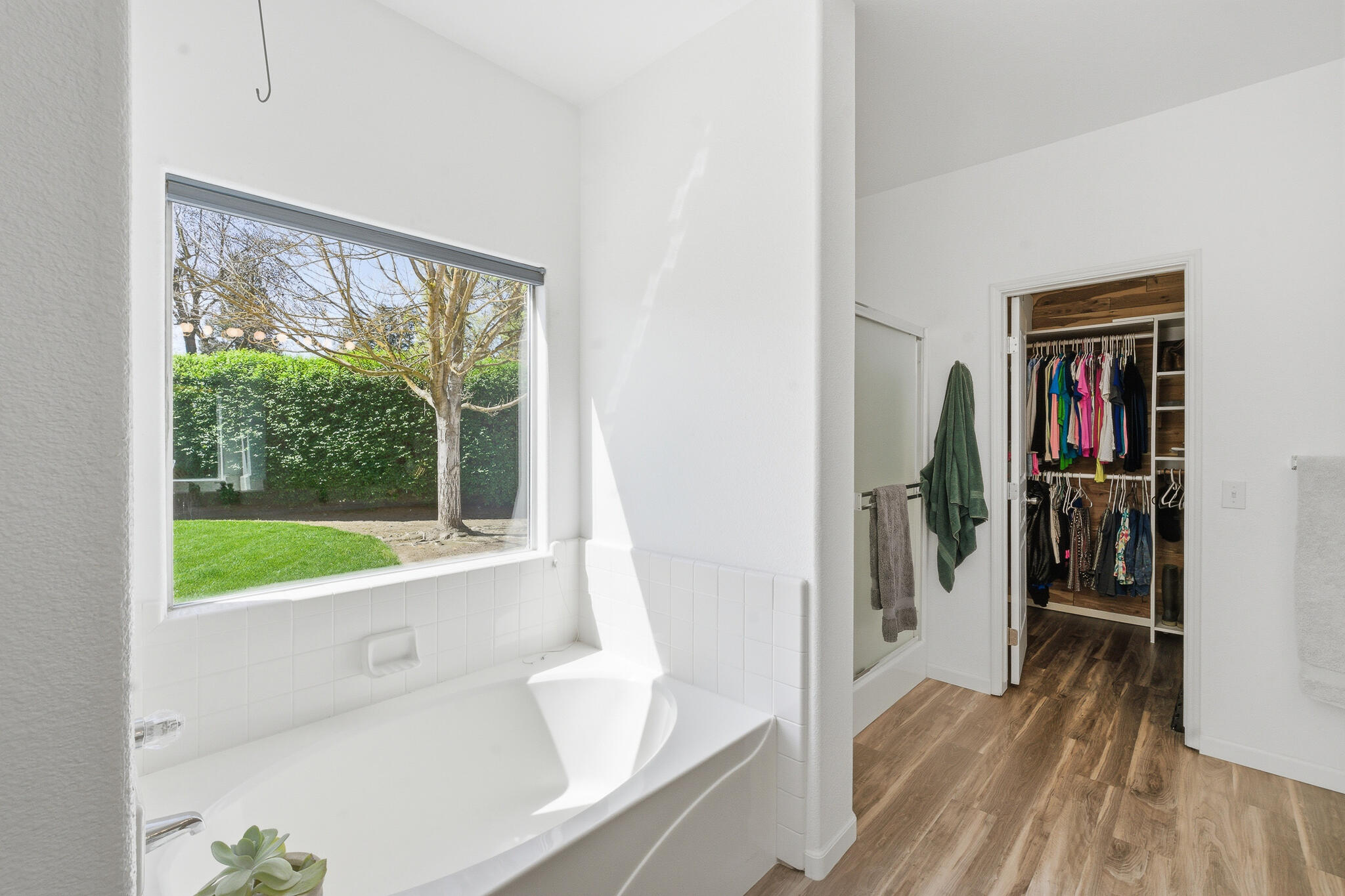 4111 W Redding Ave, Visalia, CA 93277