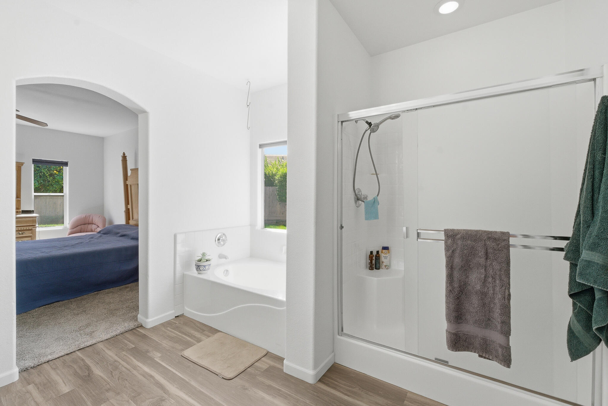 4111 W Redding Ave, Visalia, CA 93277