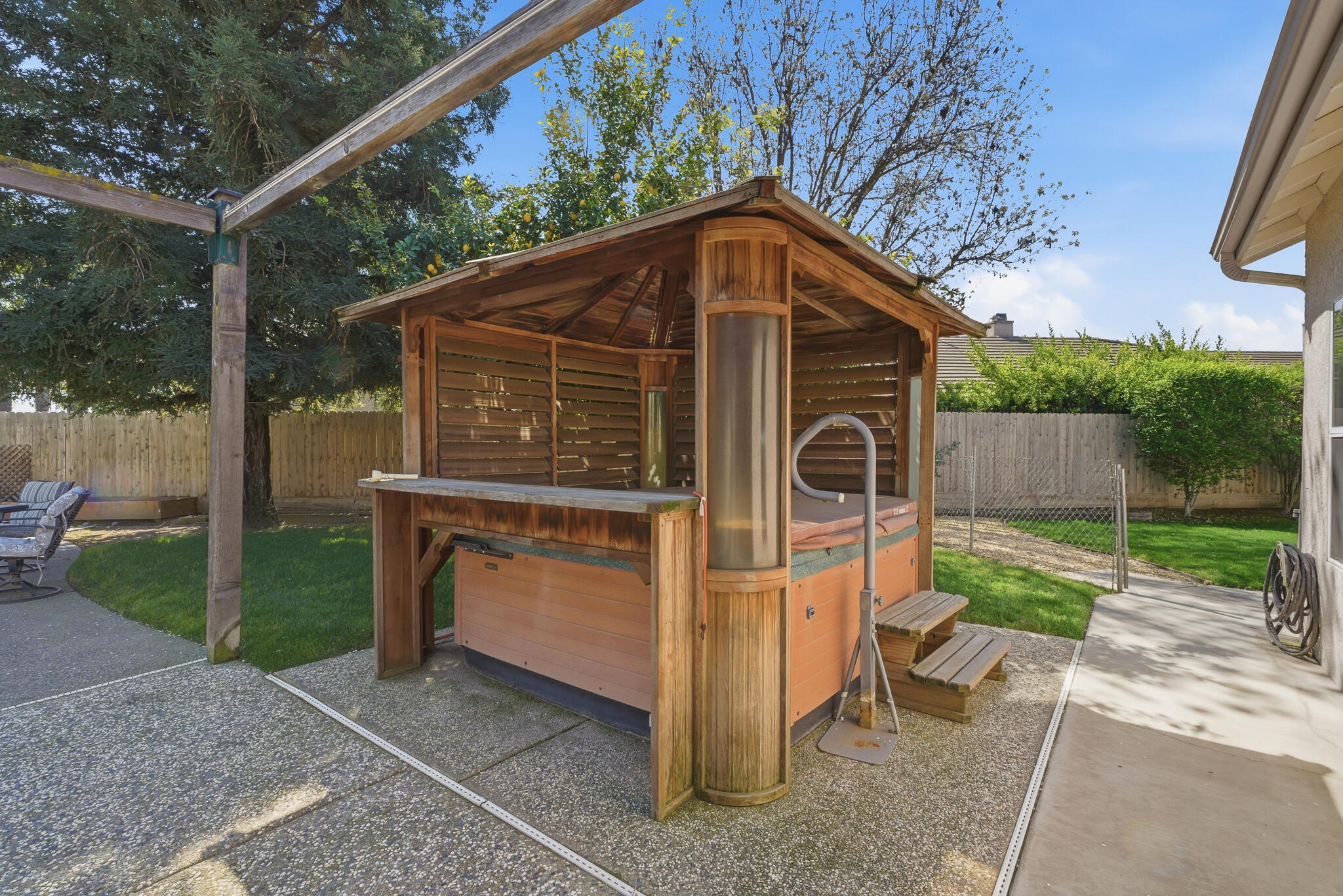 4111 W Redding Ave, Visalia, CA 93277