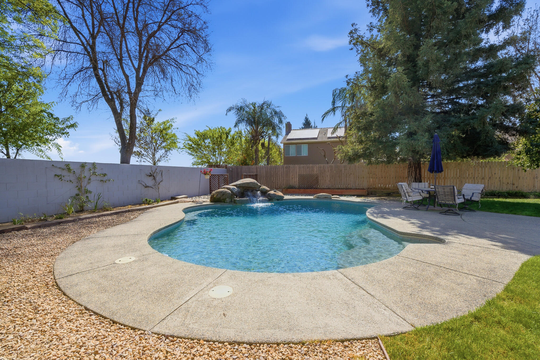 4111 W Redding Ave, Visalia, CA 93277