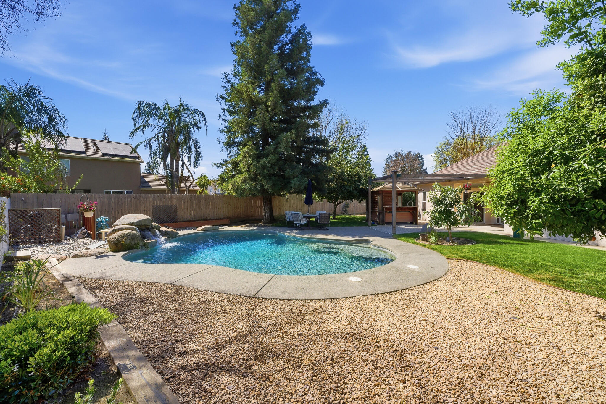 4111 W Redding Ave, Visalia, CA 93277