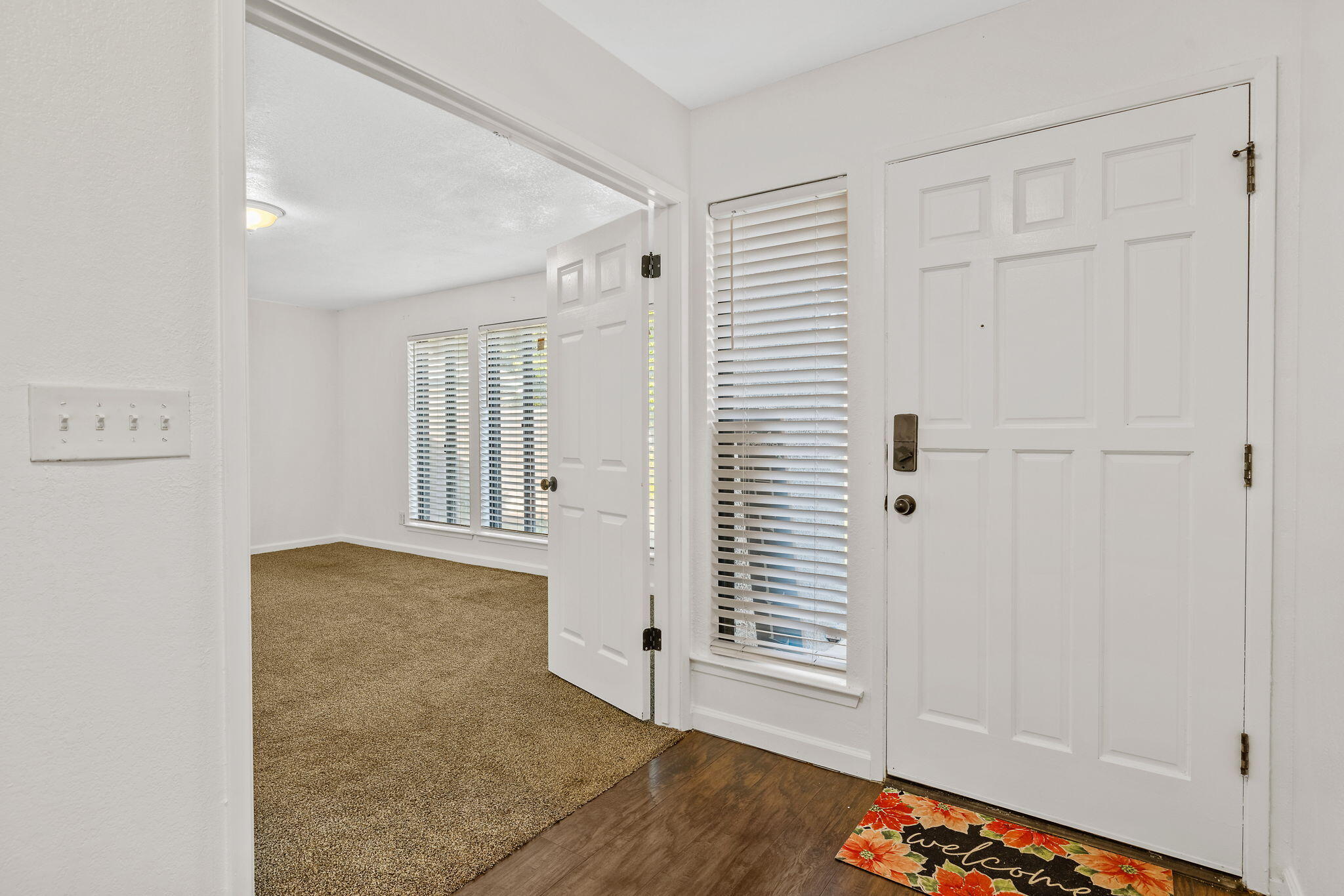 2125 Holt Ave, Sanger, CA 93657