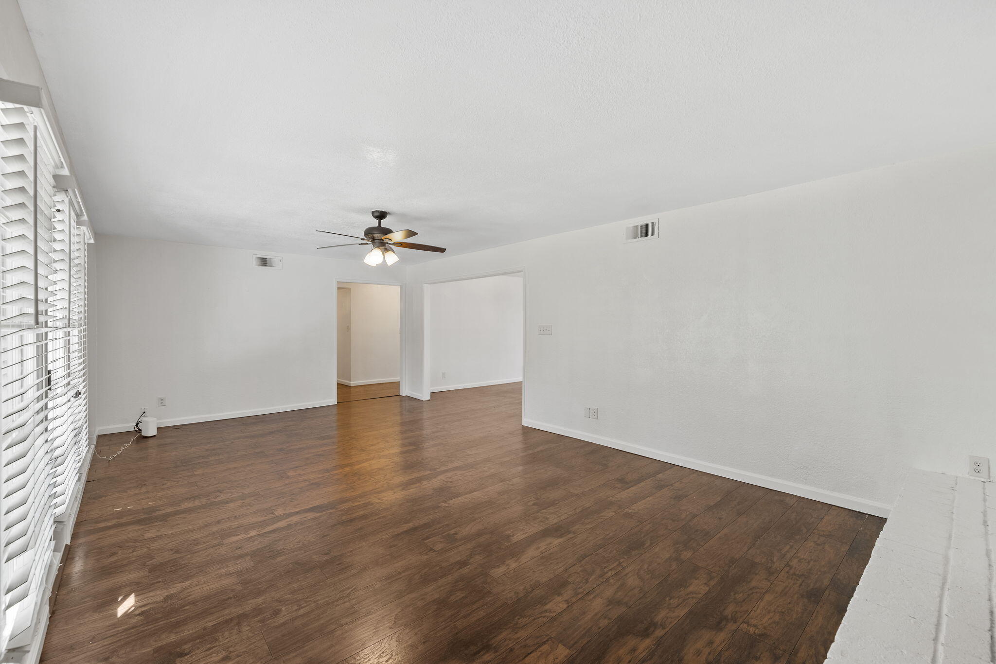 2125 Holt Ave, Sanger, CA 93657