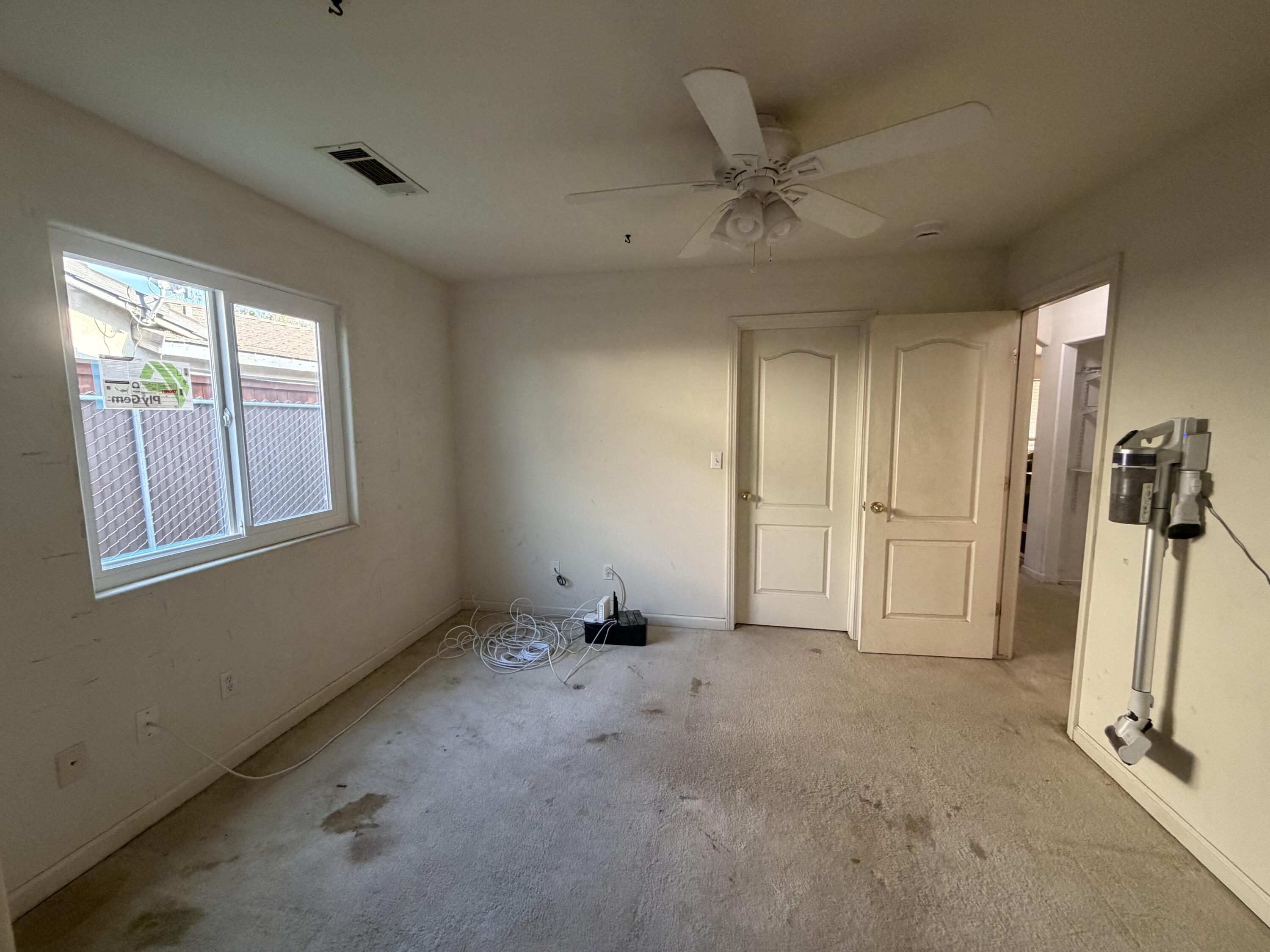 1364 W Date Ave, Porterville, CA 93257