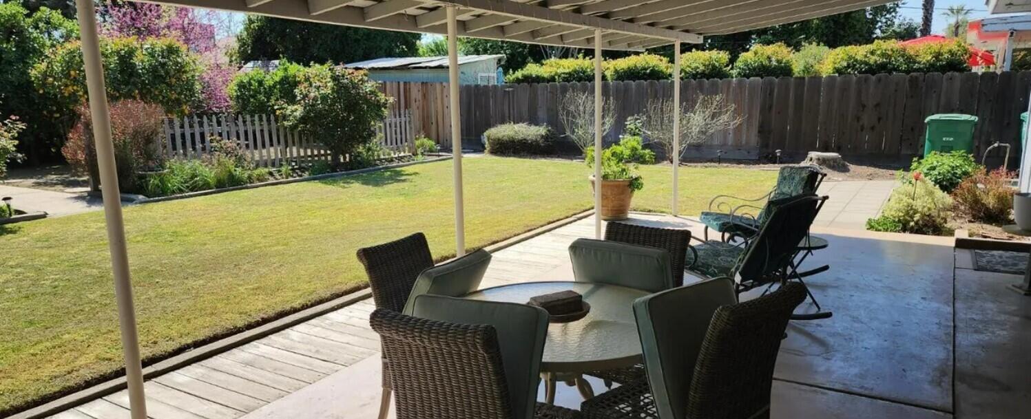 681 W Belleview Ave, Porterville, CA 93257